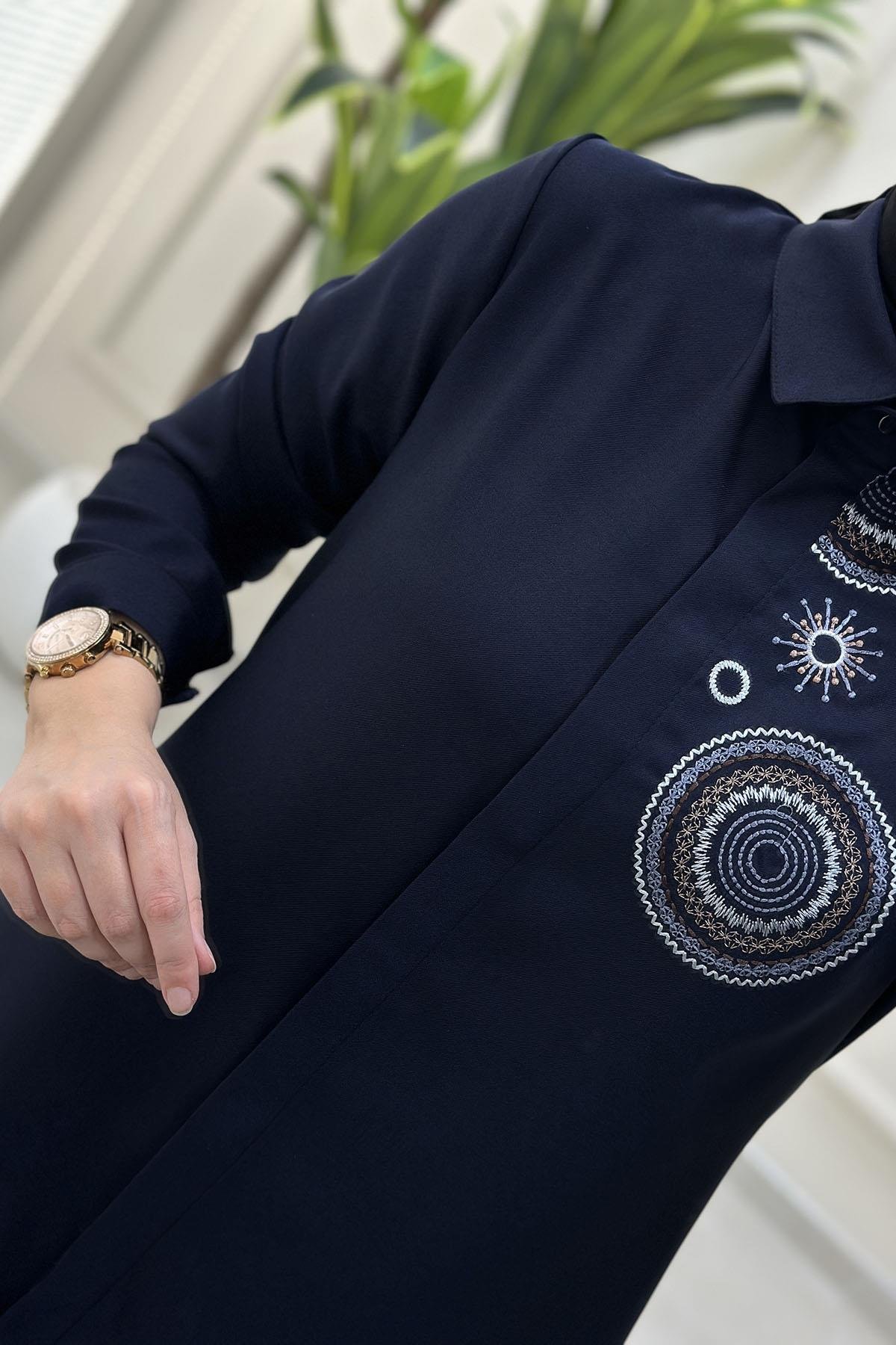 Tesettür Tunik GömlekÖnü Gizli Düğme Nakış Detaylı Kadın Tunik Lacivert QTN 2986