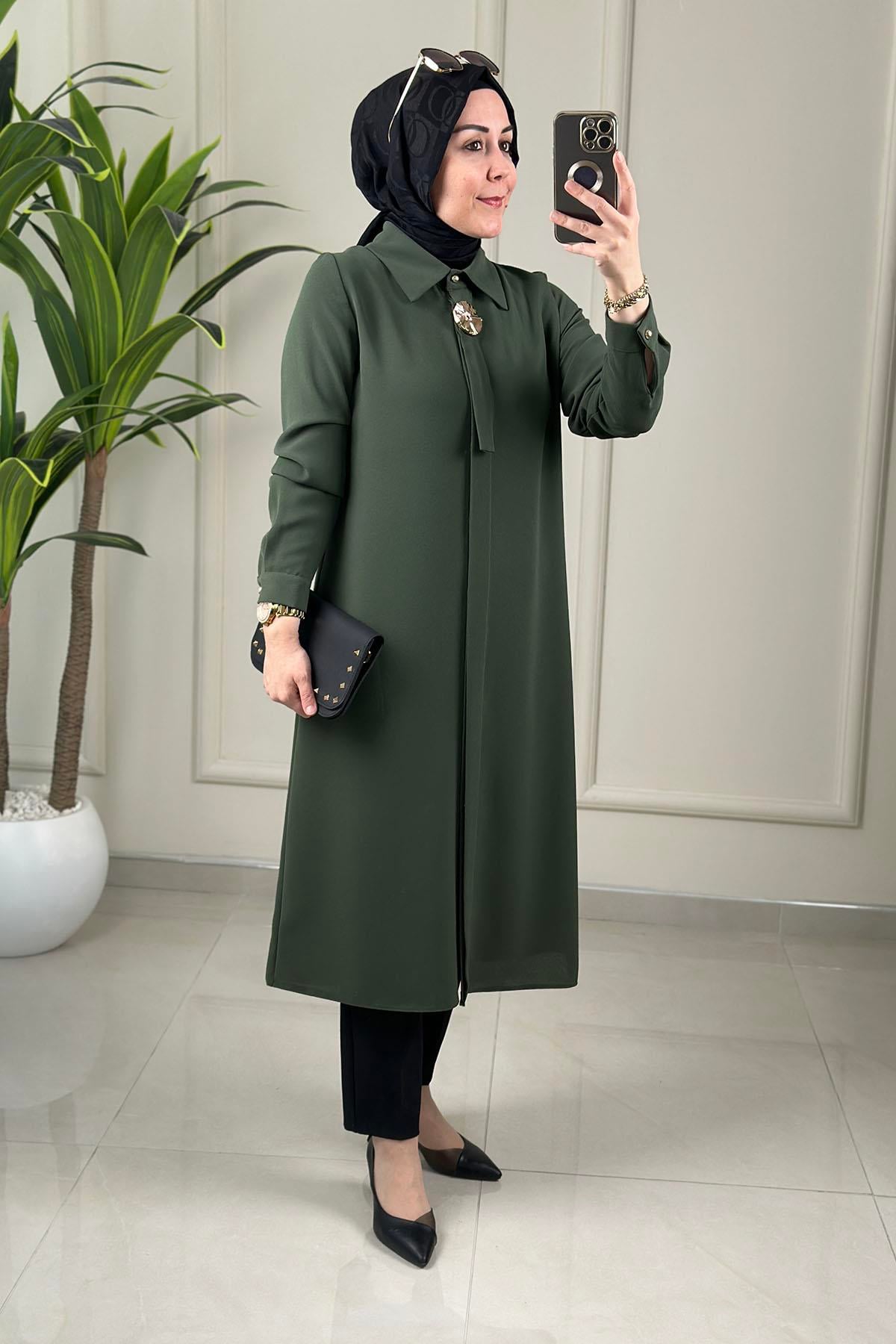 Tesettür Tunik GömlekÖnü Gizli Düğmeli Aksesuar Detaylı Kadın Tunik Haki MLH 2607