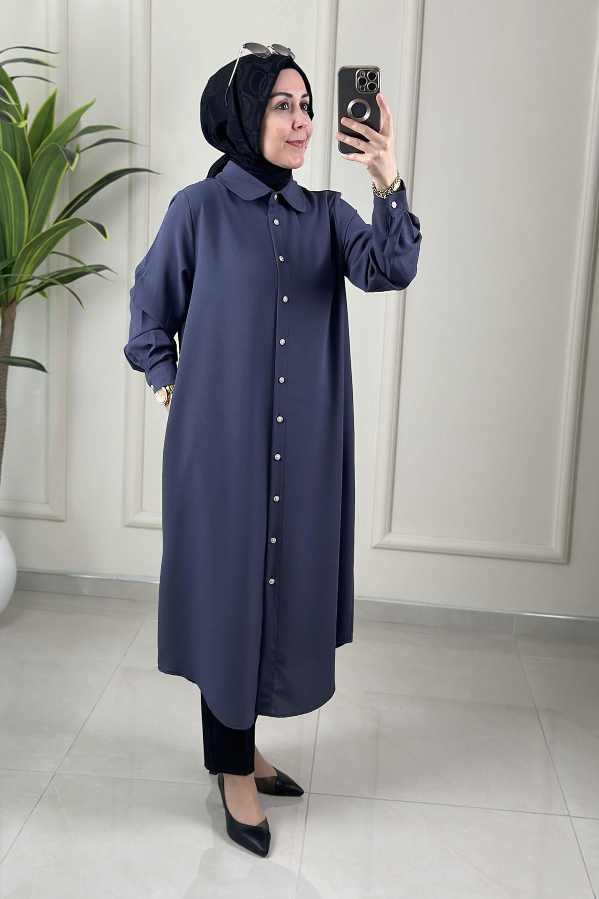 Tesettür Tunik GömlekÖnü Taş İnci Düğme Detaylı Uzun Kadın Tunik Grimsi Mavi KADO 262968