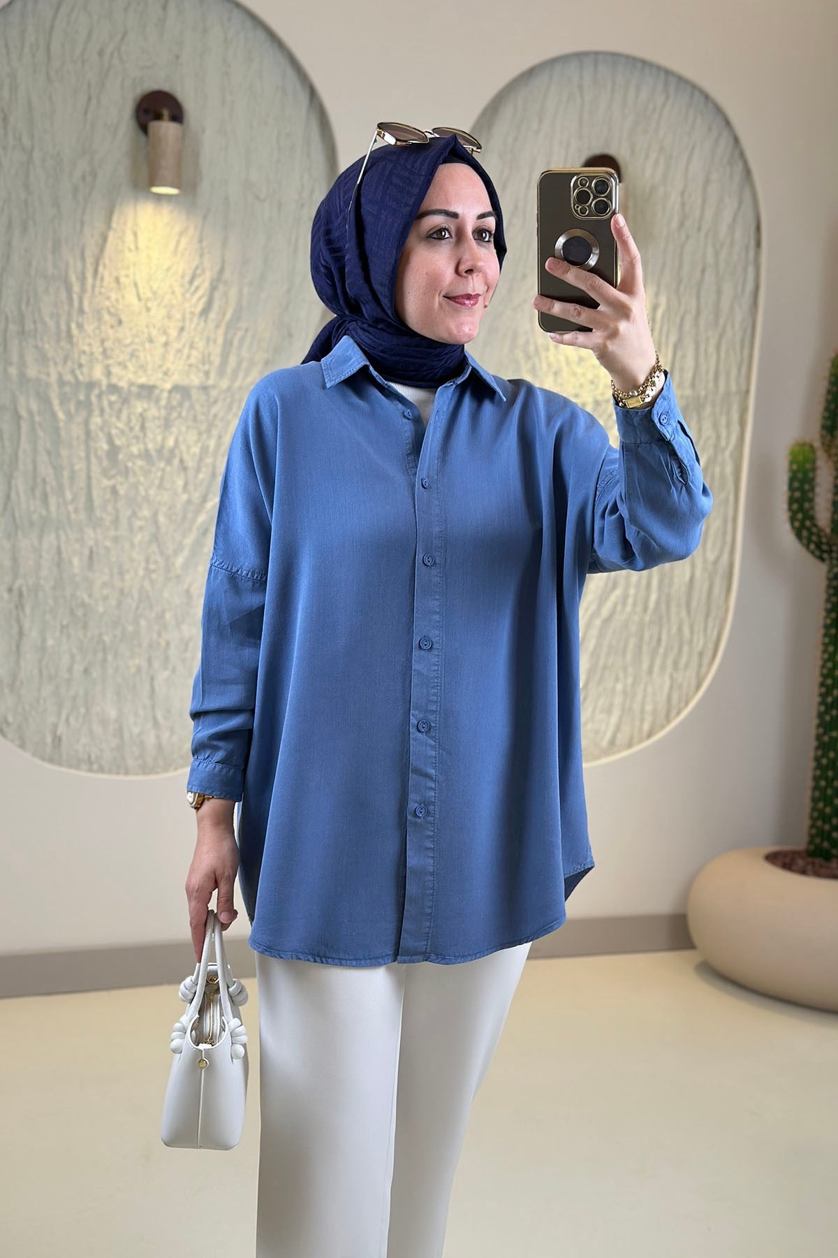 Tesettür Tunik GömlekTensel Düşük Omuz Önü Düğmeli Kadın Tunik Mavi MGZN 7351