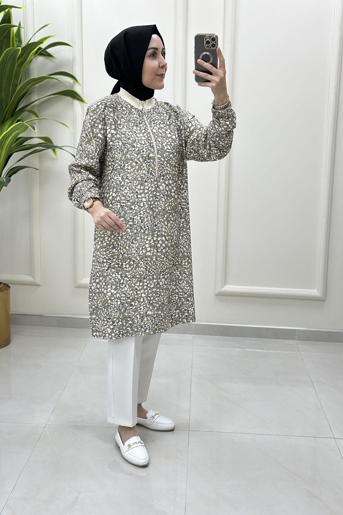 Tesettür Tunik ModelleriArmine Trend Desenli Ribanalı Kadın Tunik Haki (Leopar) ARM 438