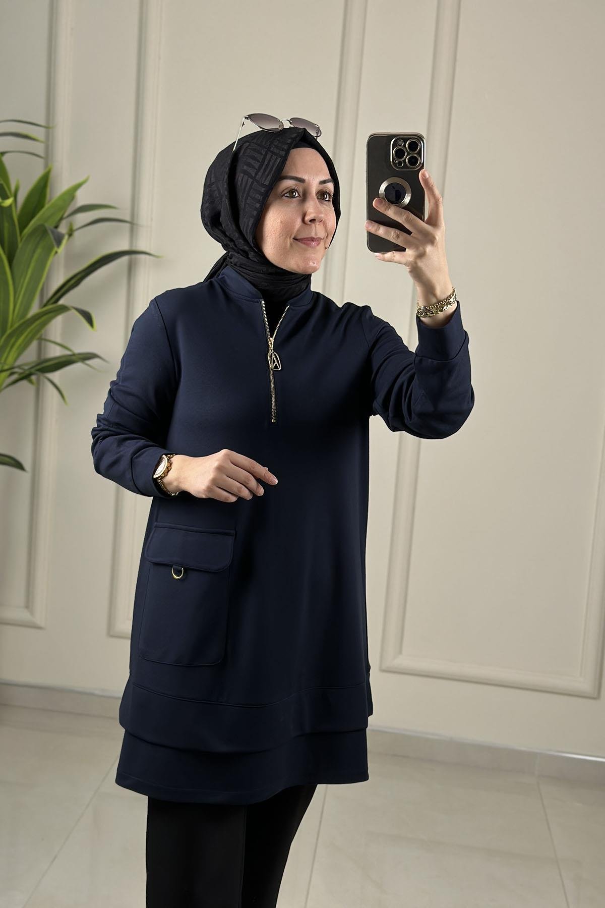 Tesettür Tunik ModelleriArmine Trend Önü Yarım Fermuarlı Cep Detaylı Kadın Modal Tunik Lacivert ARM 463