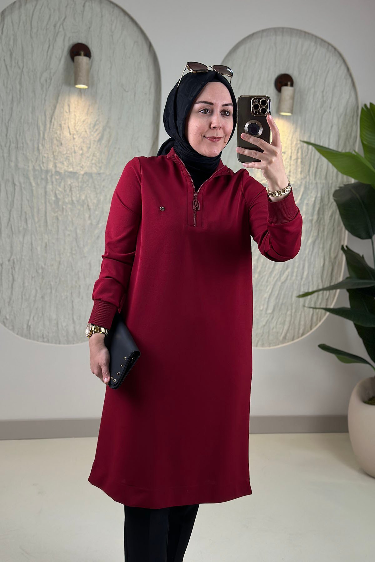 Tesettür Tunik ModelleriArmine Trend Önü Yarım Fermuarlı Ribanalı Kadın Tunik Bordo ARM 456