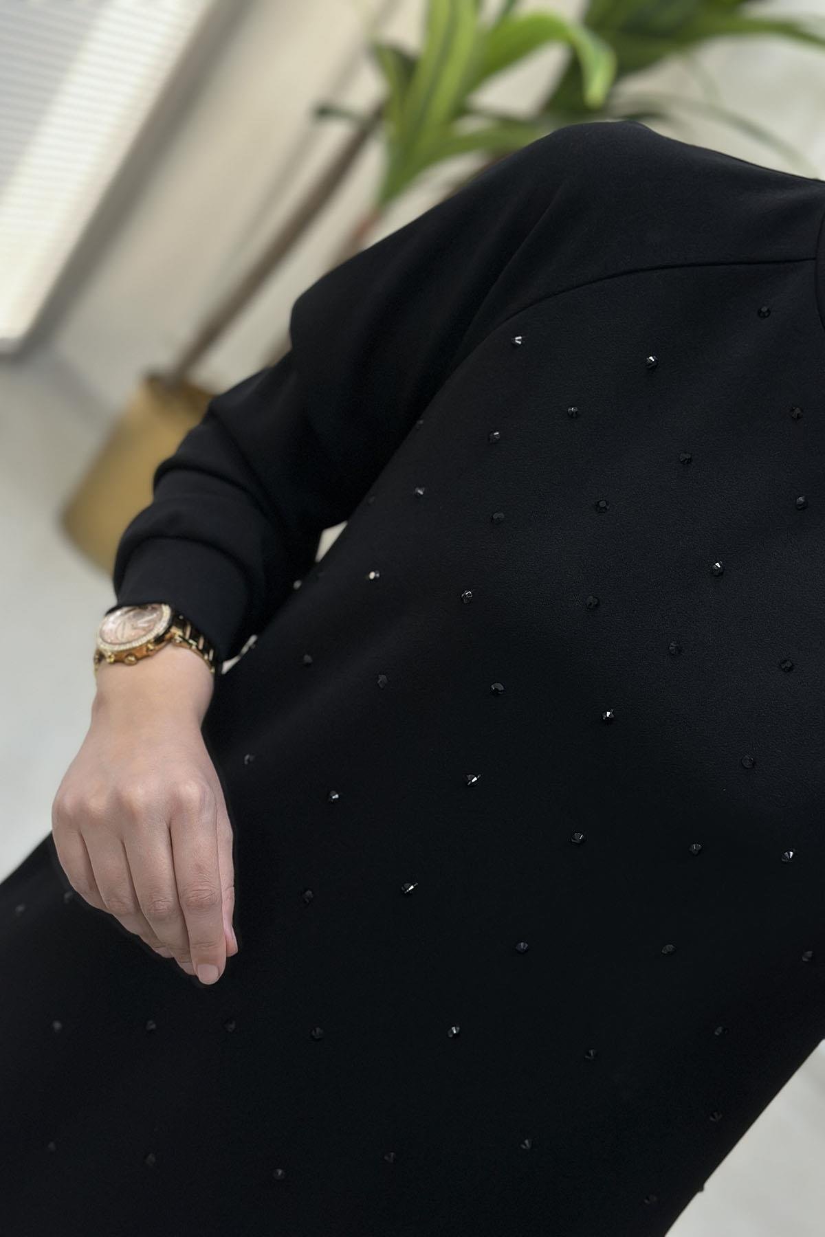 Tesettür Tunik ModelleriArmine Trend Reglan Kol Önü Serpme Taş Detaylı Kadın Tunik Siyah ARM 449