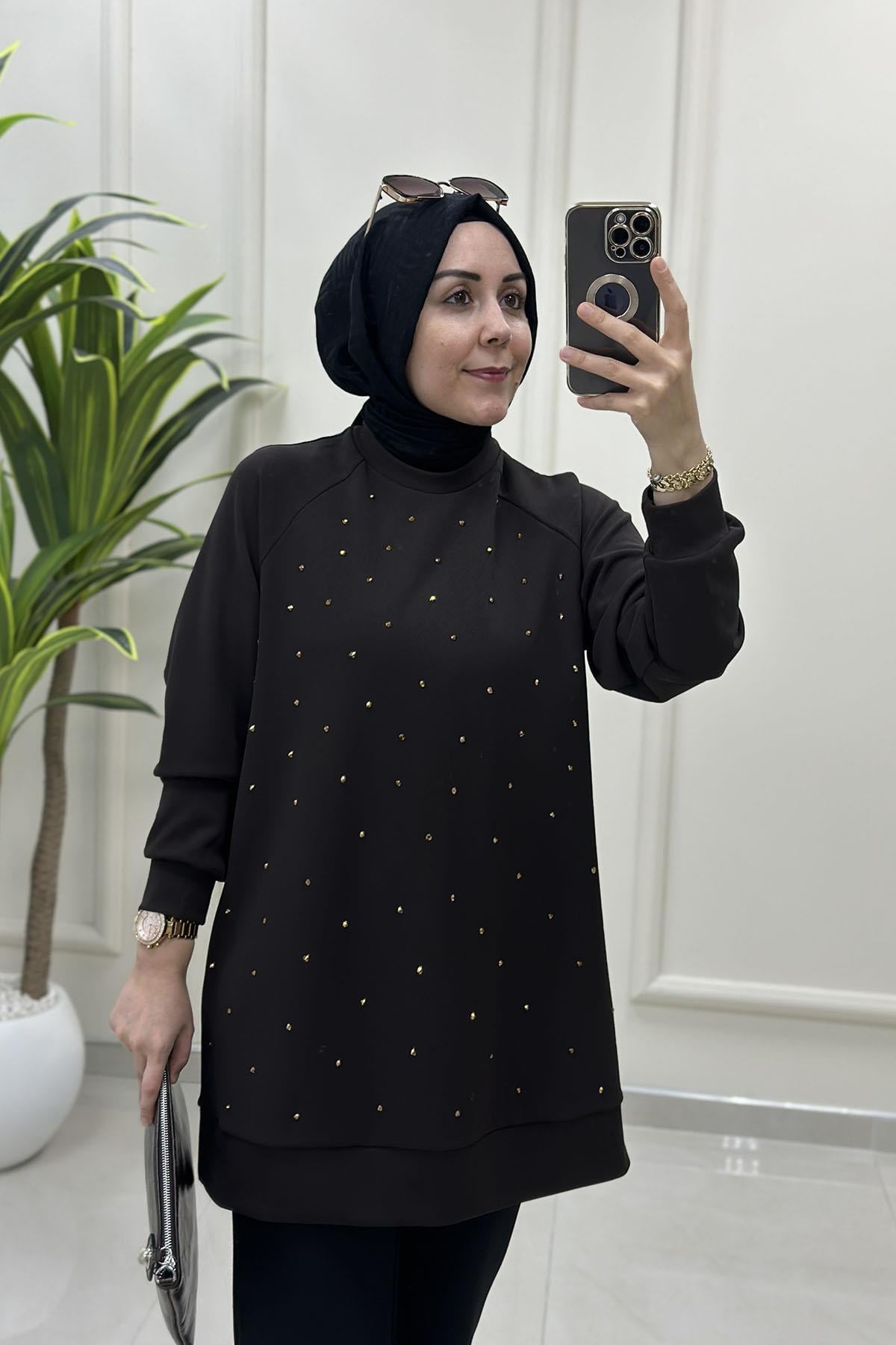 Tesettür Tunik ModelleriArmine Trend Reglan Kol Önü Serpme Taş Detaylı Kadın Tunik Acı Kahverengi ARM 449