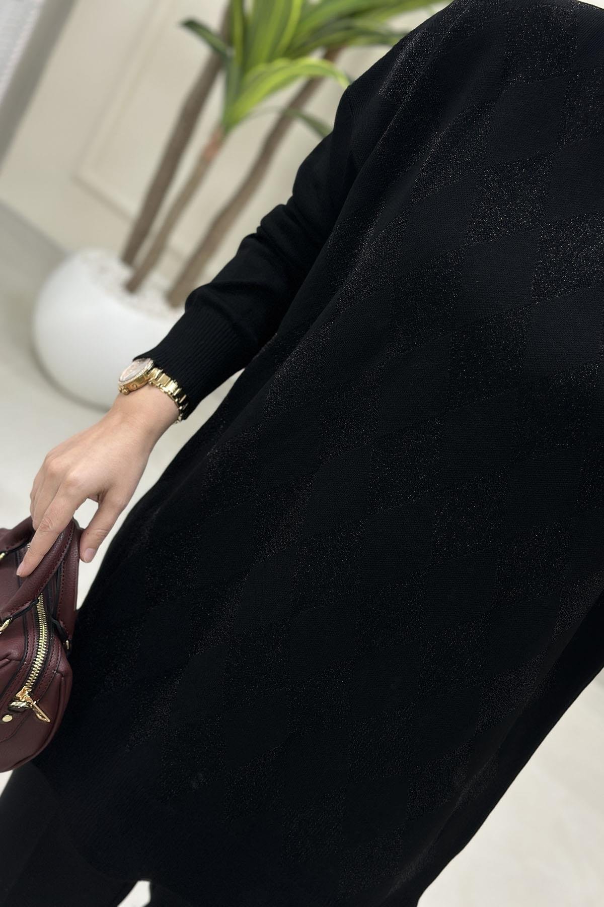 Tesettür Tunik ModelleriDüşük Omuz Baklava Desen Kadın Triko Tunik Siyah SRY 5045