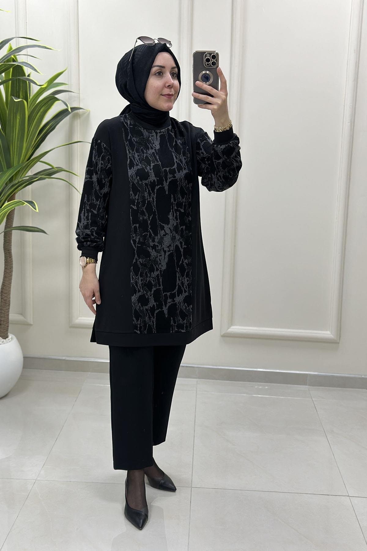 Tesettür Tunik ModelleriDüşük Omuz Çelik Örme Triko Garnili Kadın Tunik Siyah- Gri OTTO 3001