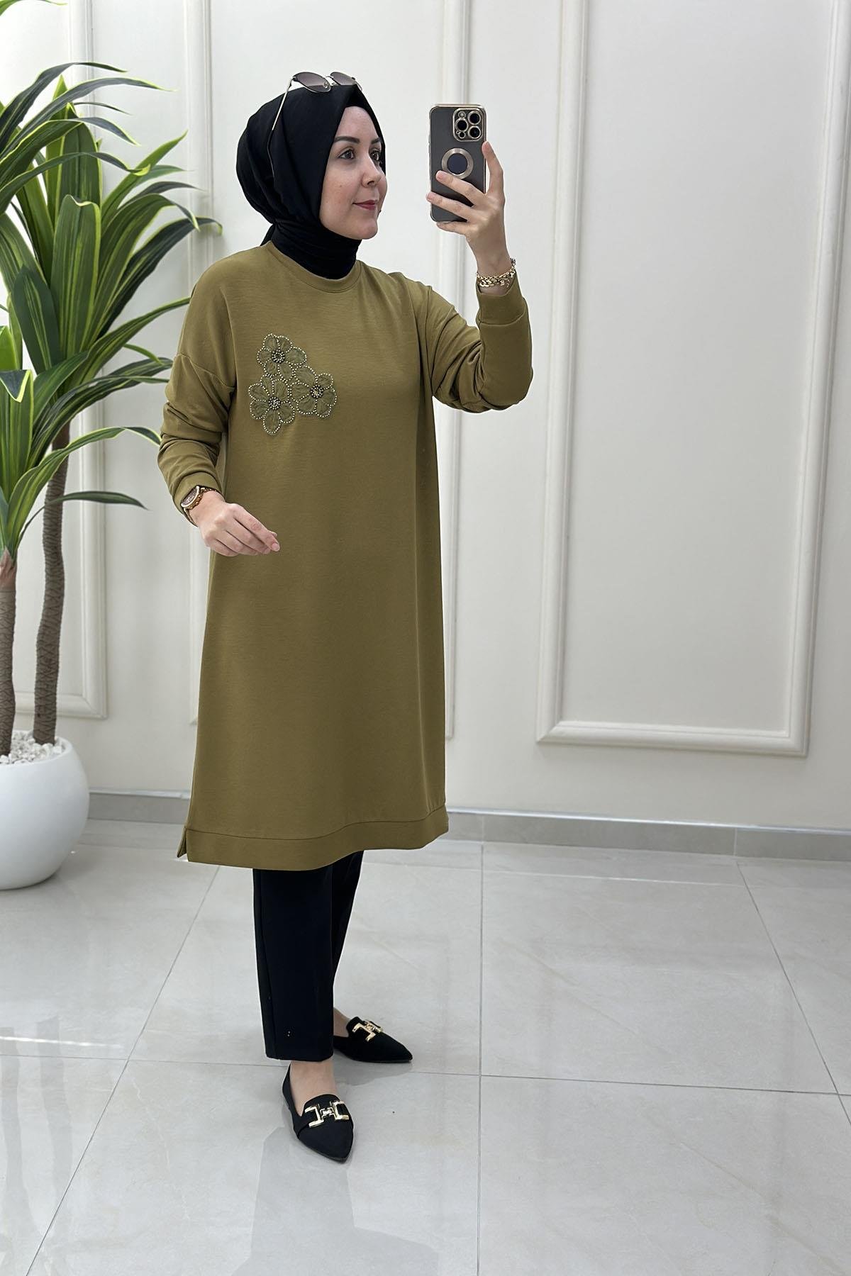 Tesettür Tunik ModelleriDüşük Omuz Çiçek Motif Detaylı Oysho Kadın Tunik Yağ Yeşili KADO 257336