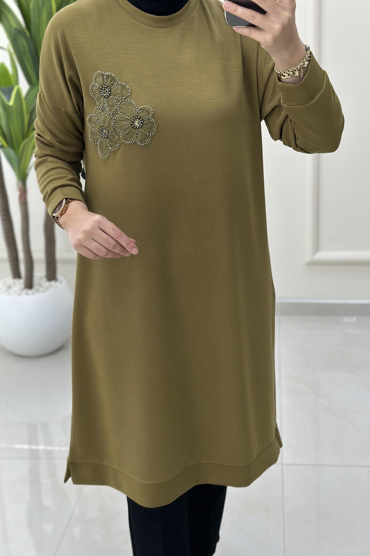 Tesettür Tunik ModelleriDüşük Omuz Çiçek Motif Detaylı Oysho Kadın Tunik Yağ Yeşili KADO 257336