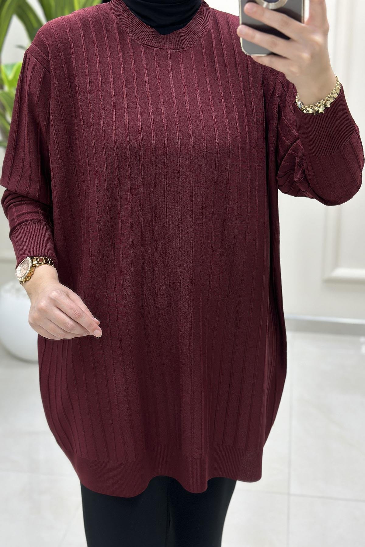 Tesettür Tunik ModelleriDüşük Omuz Fitilli Kadın Triko Tunik Bordo KADO 2725522