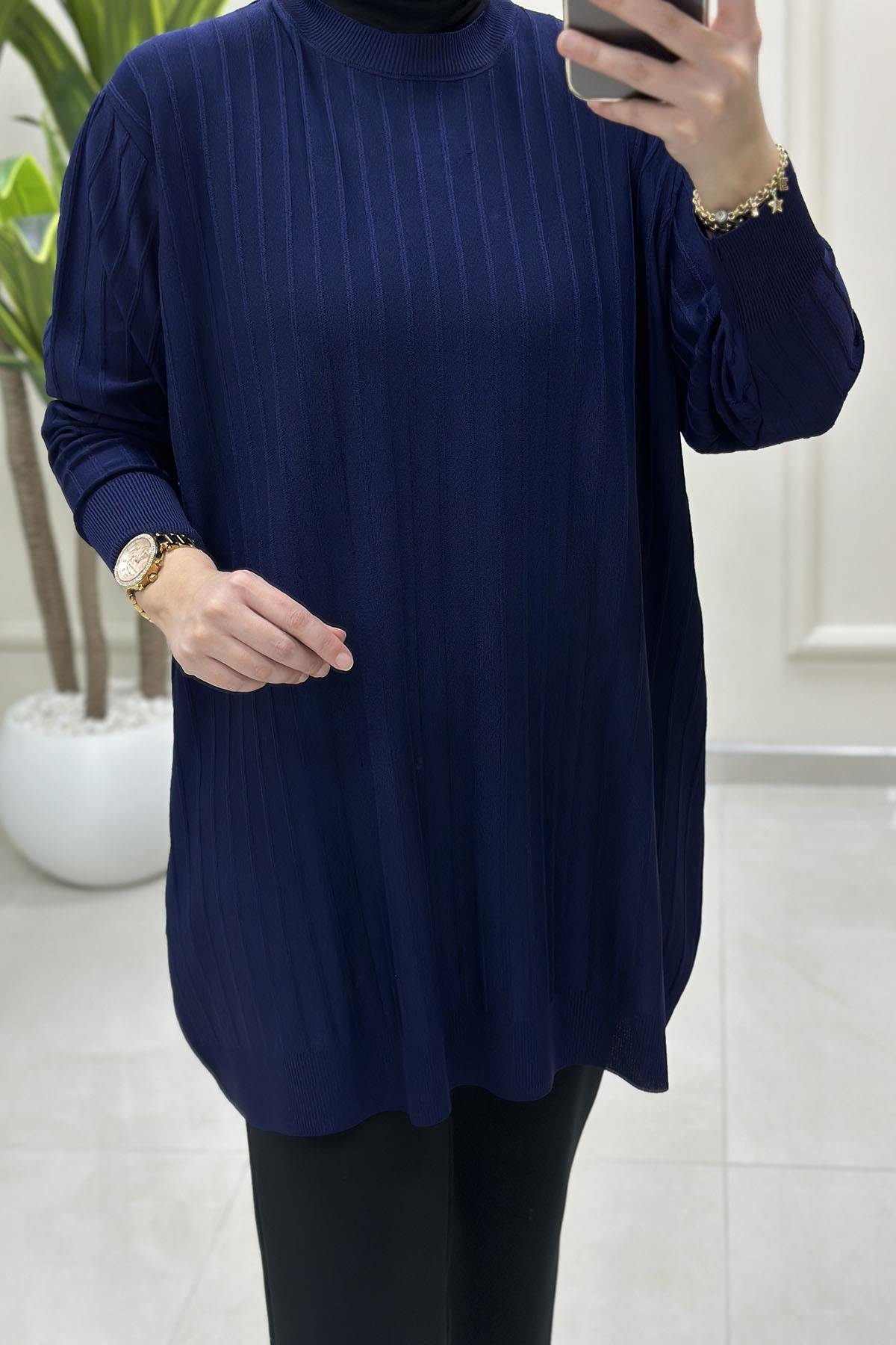 Tesettür Tunik ModelleriDüşük Omuz Fitilli Kadın Triko Tunik Lacivert KADO 2725522