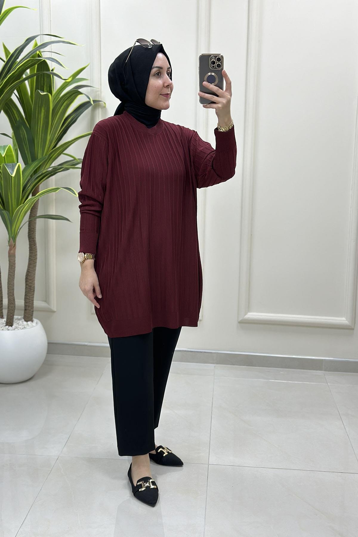Tesettür Tunik ModelleriDüşük Omuz Fitilli Kadın Triko Tunik Bordo KADO 2725522