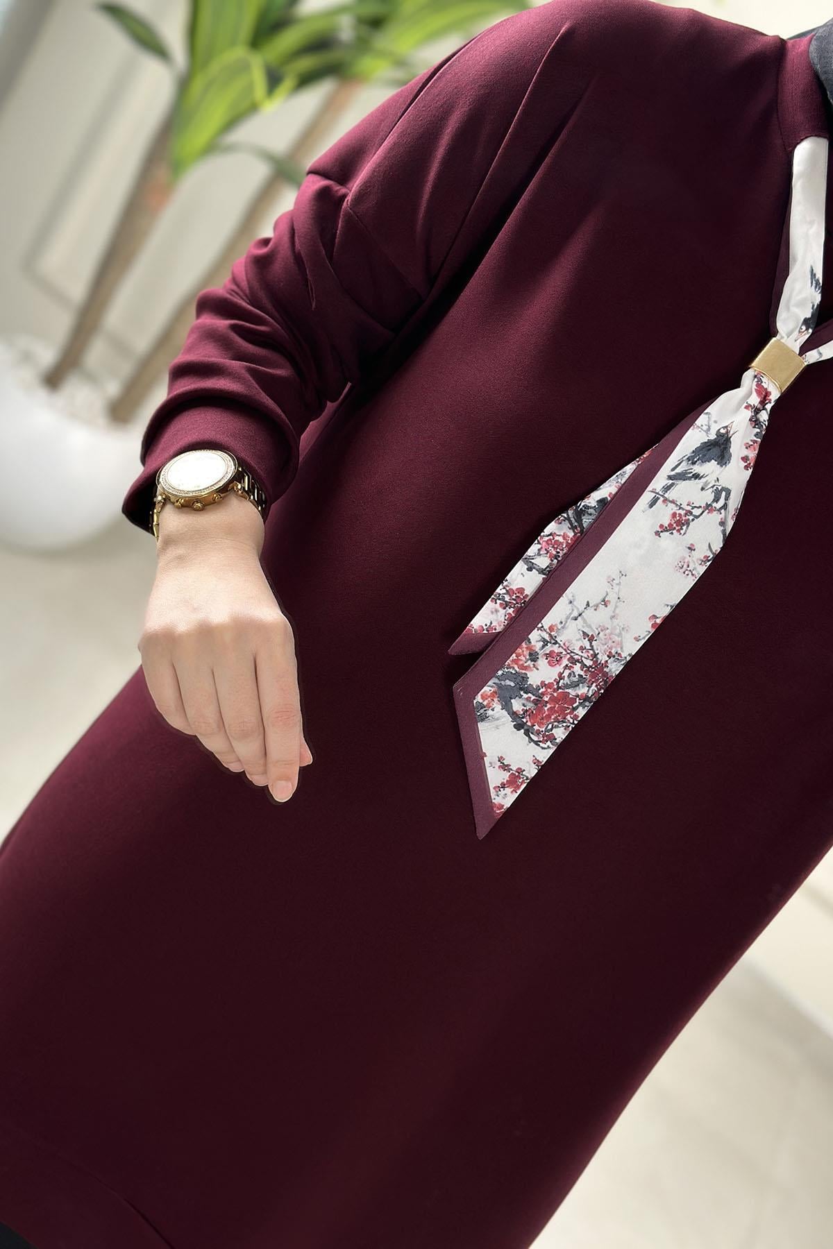 Tesettür Tunik ModelleriDüşük Omuz Fular Detaylı Kadın Tunik Bordo GNR 235