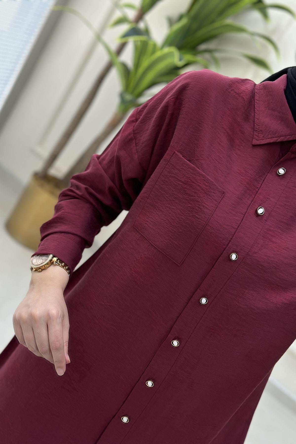 Tesettür Tunik ModelleriDüşük Omuz Kendinden Desenli Önü Düğmeli Kadın Tunik Bordo KADO 251215