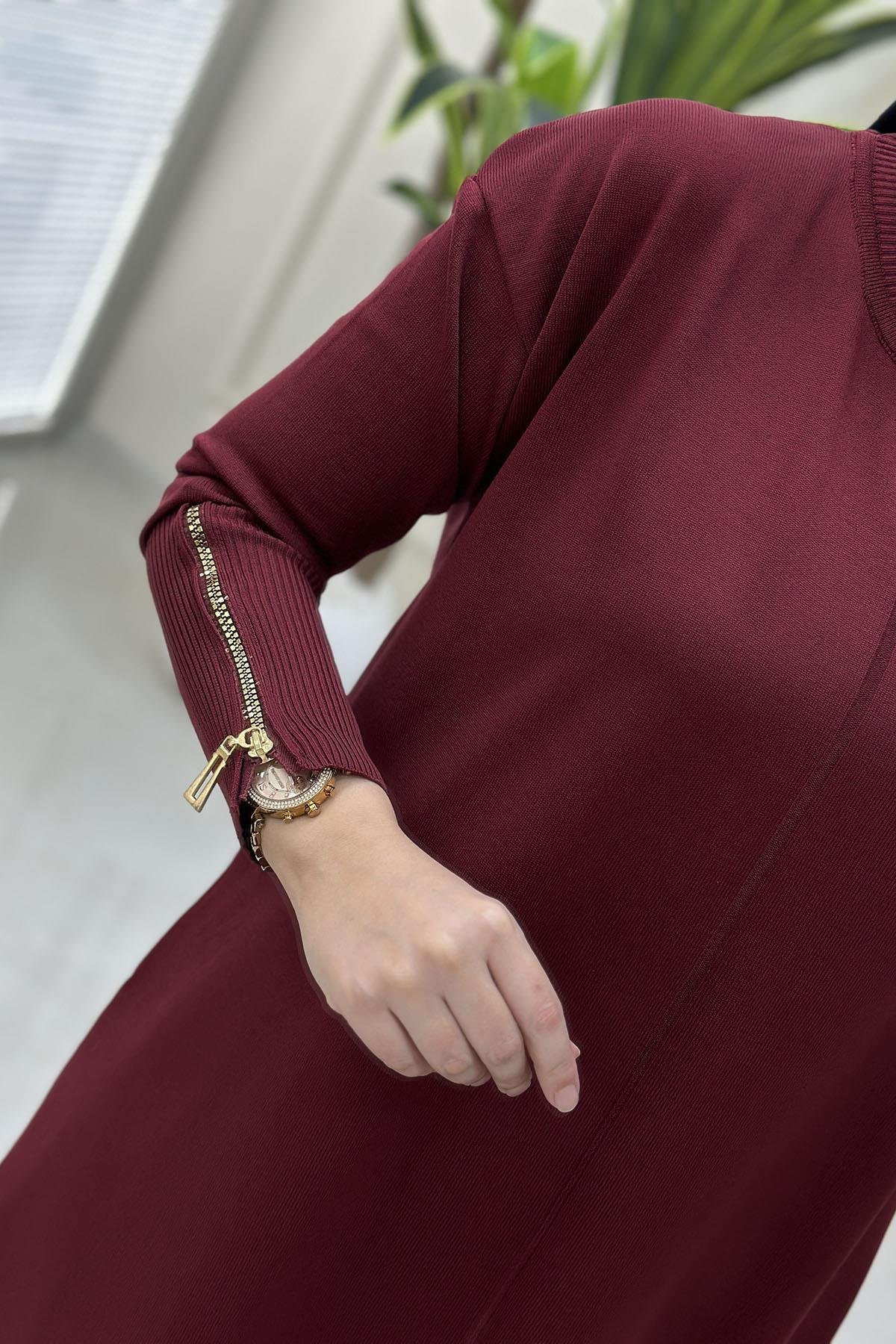 Tesettür Tunik ModelleriDüşük Omuz Kolu Fermuarlı Kadın Merserize Tunik Bordo KADO 2725017