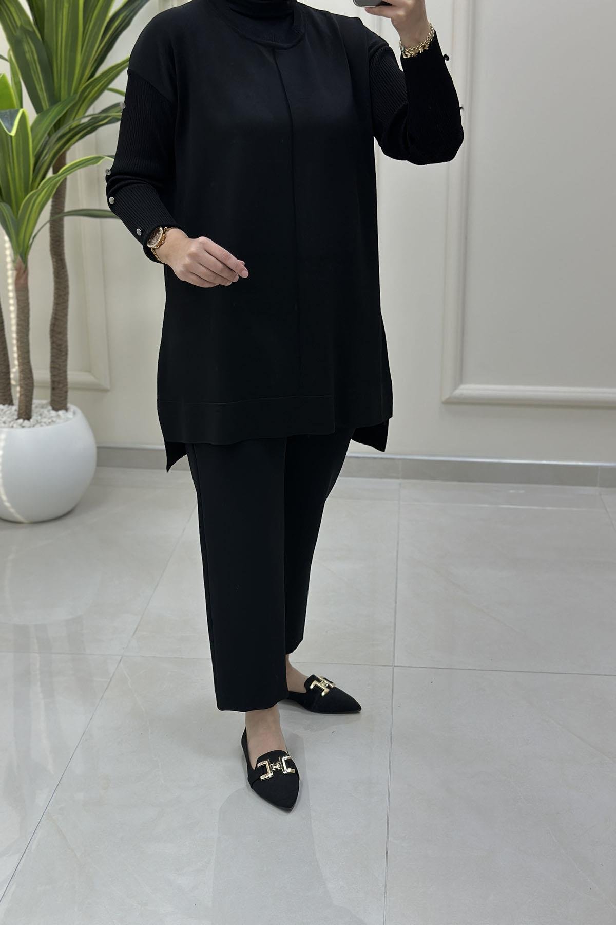 Tesettür Tunik ModelleriDüşük Omuz Kol Düğme Detaylı Kadın Merserize Tunik Siyah KADO 2725014