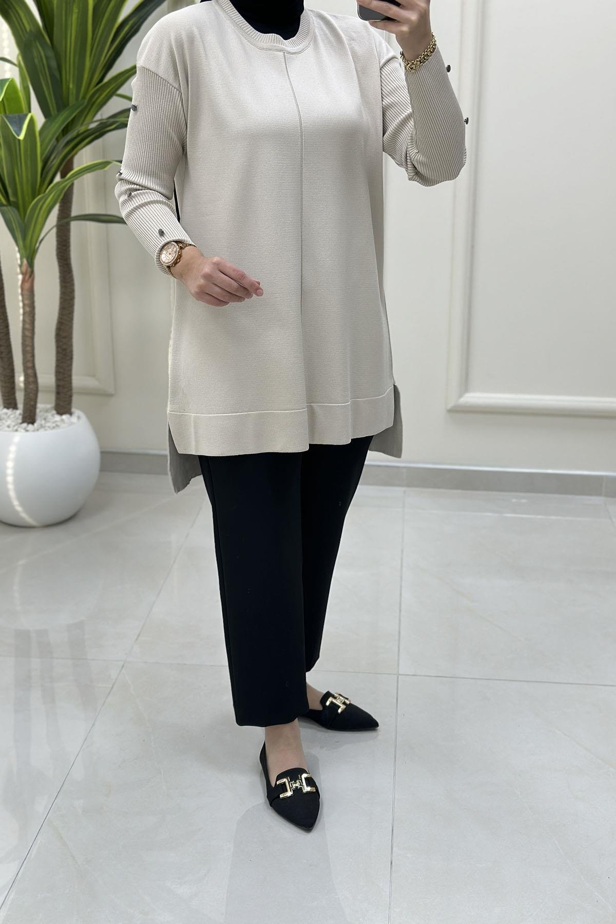 Tesettür Tunik ModelleriDüşük Omuz Kol Düğme Detaylı Kadın Merserize Tunik Taş KADO 2725014