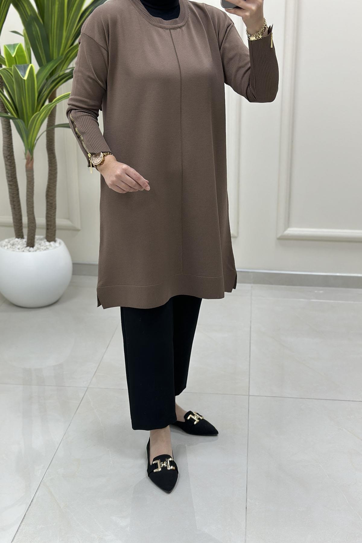 Tesettür Tunik ModelleriDüşük Omuz Kolu Fermuarlı Kadın Merserize Tunik Vizon KADO 2725017