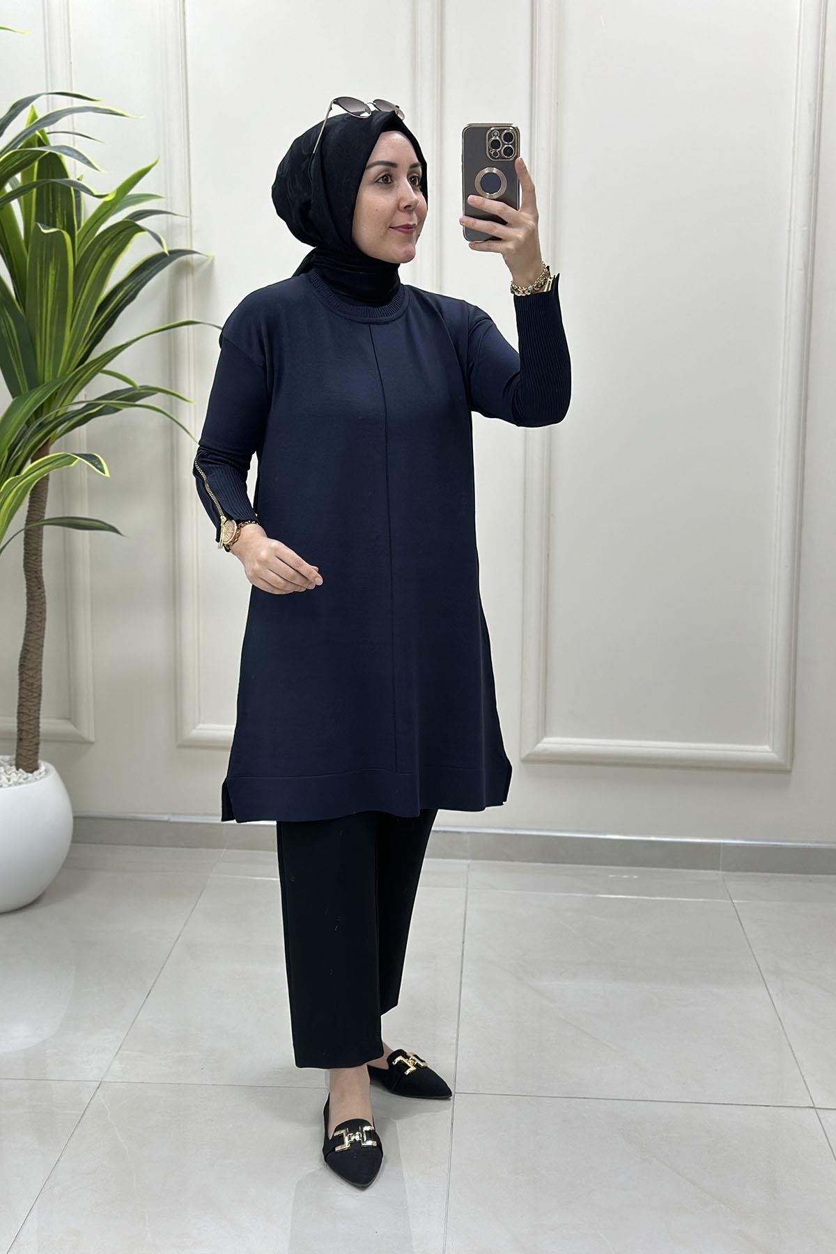 Tesettür Tunik ModelleriDüşük Omuz Kolu Fermuarlı Kadın Merserize Tunik Lacivert KADO 2725017