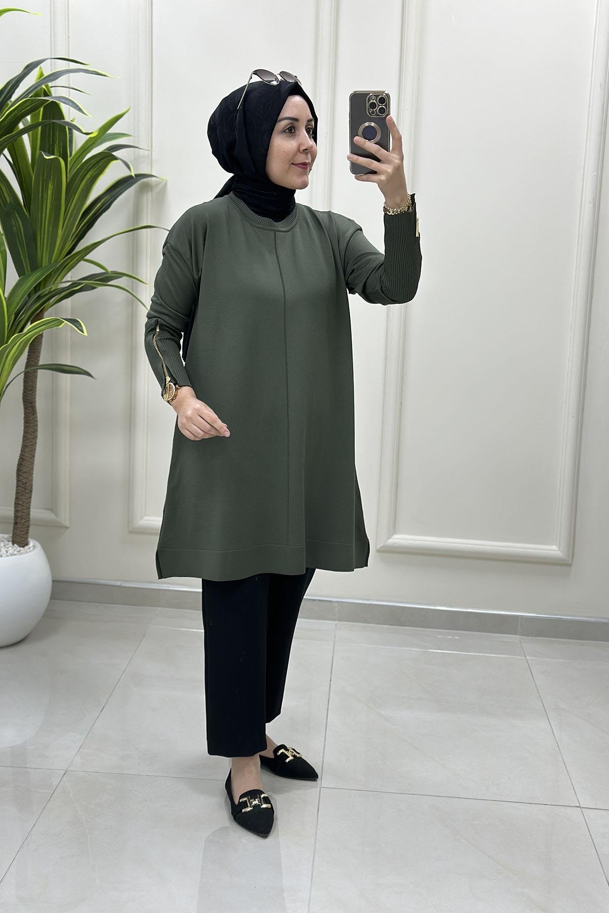 Tesettür Tunik ModelleriDüşük Omuz Kolu Fermuarlı Kadın Merserize Tunik Haki KADO 2725017