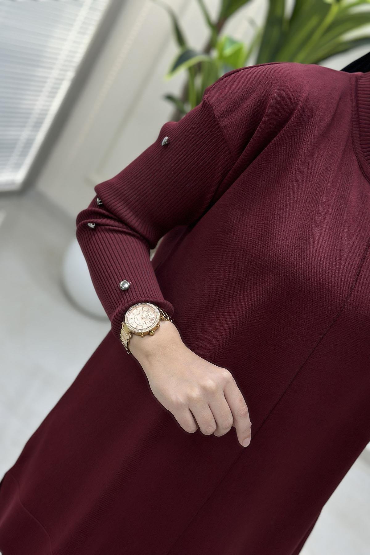 Tesettür Tunik ModelleriDüşük Omuz Kol Düğme Detaylı Kadın Merserize Tunik Bordo KADO 2725014