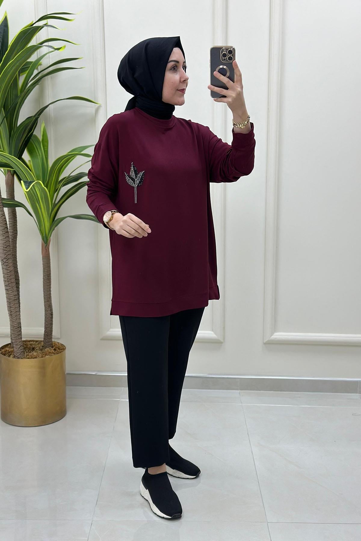 Tesettür Tunik ModelleriDüşük Omuz Önü Laleli Kadın Tunik Bordo KADO 9667