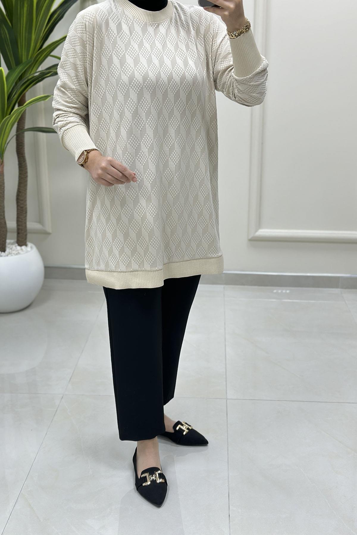 Tesettür Tunik ModelleriDüşük Omuz Ribana Detaylı Kadın Tunik Bej KADO 257344