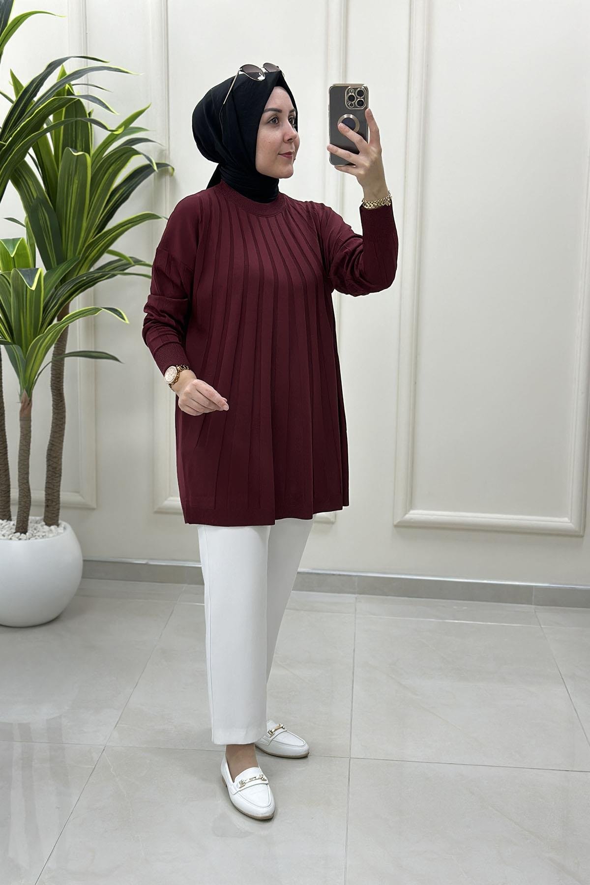 Tesettür Tunik ModelleriDüşük Omuz Şerit Desen Kadın Triko Tunik Bordo KADO 2725509