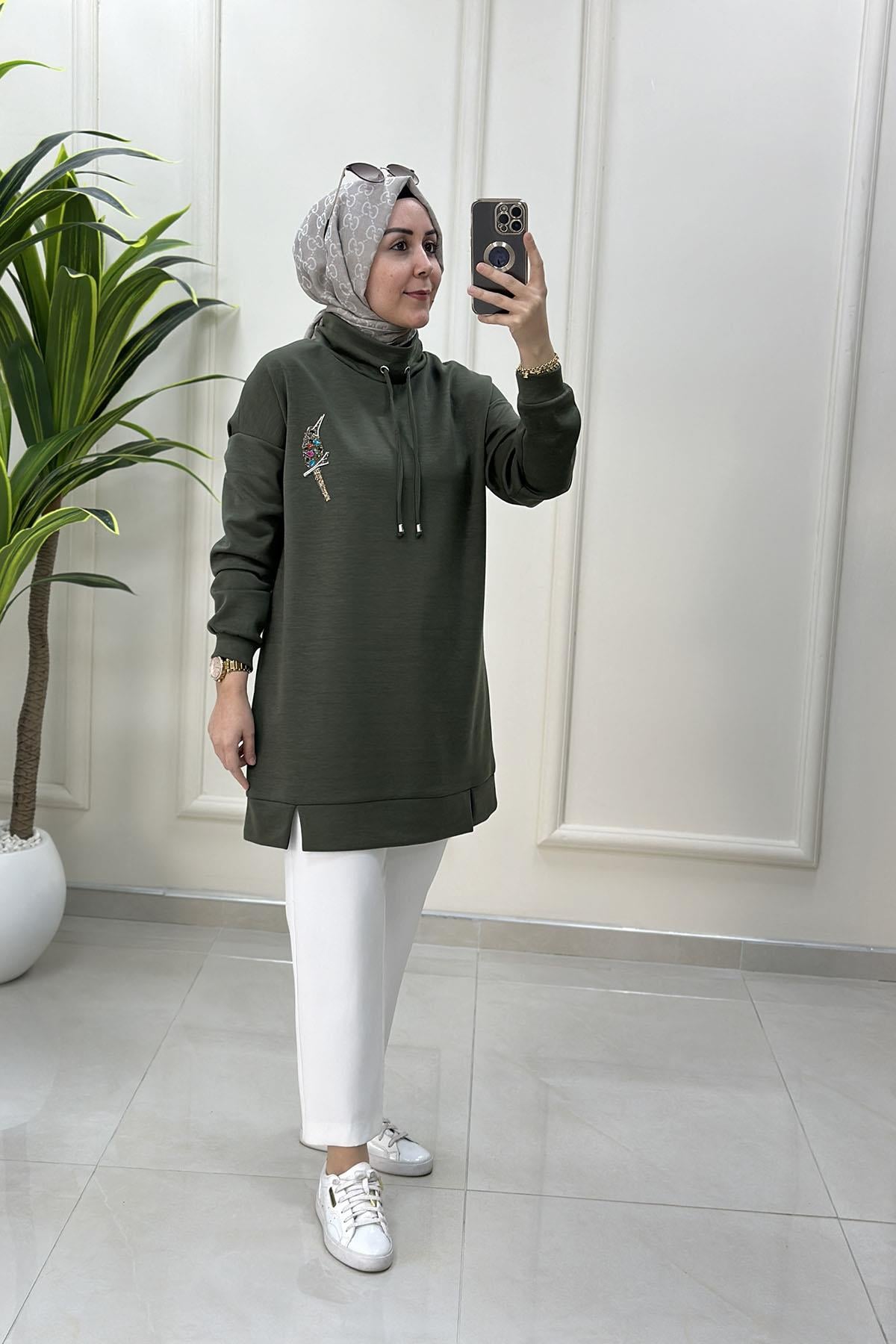 Tesettür Tunik ModelleriDüşük Omuz Taşlı Kuş Baskılı Kadın Oysho Tunik Haki MSE 3267