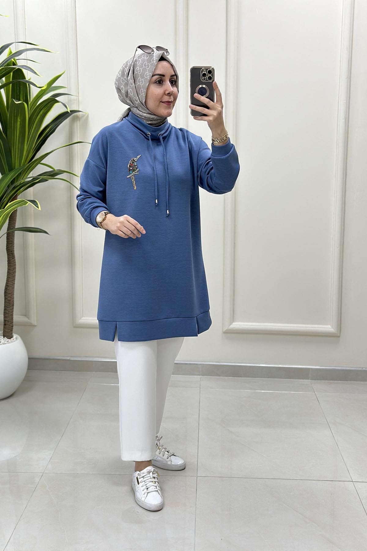 Tesettür Tunik ModelleriDüşük Omuz Taşlı Kuş Baskılı Kadın Oysho Tunik İndigo MSE 3267