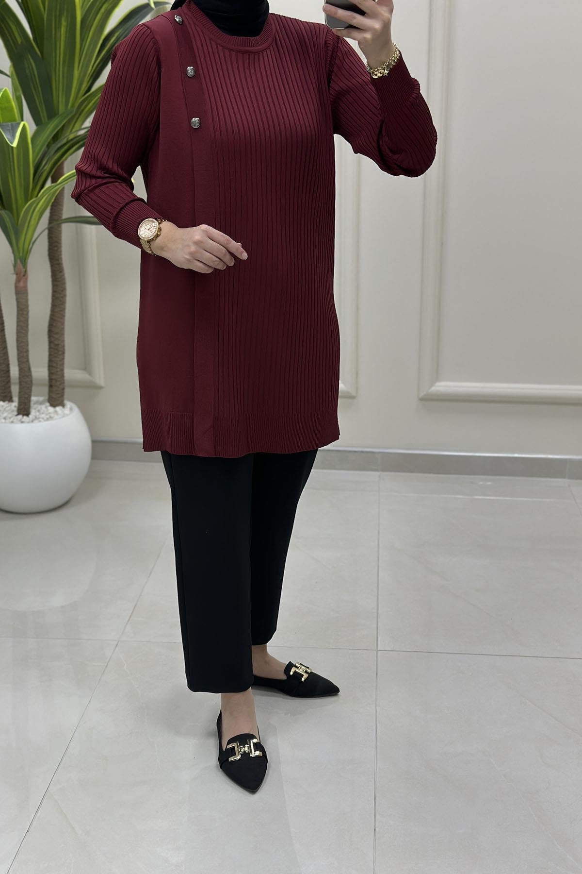 Tesettür Tunik ModelleriFitilli Düğme Detaylı Kadın Triko Tunik Bordo KADO 2725022