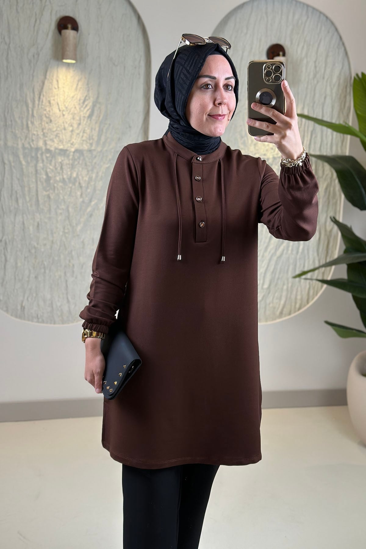 Tesettür Tunik ModelleriHakim Yaka Kolu Büzgülü Yaka İpli Oysho Kadın Tunik Kahverengi KADO 268202