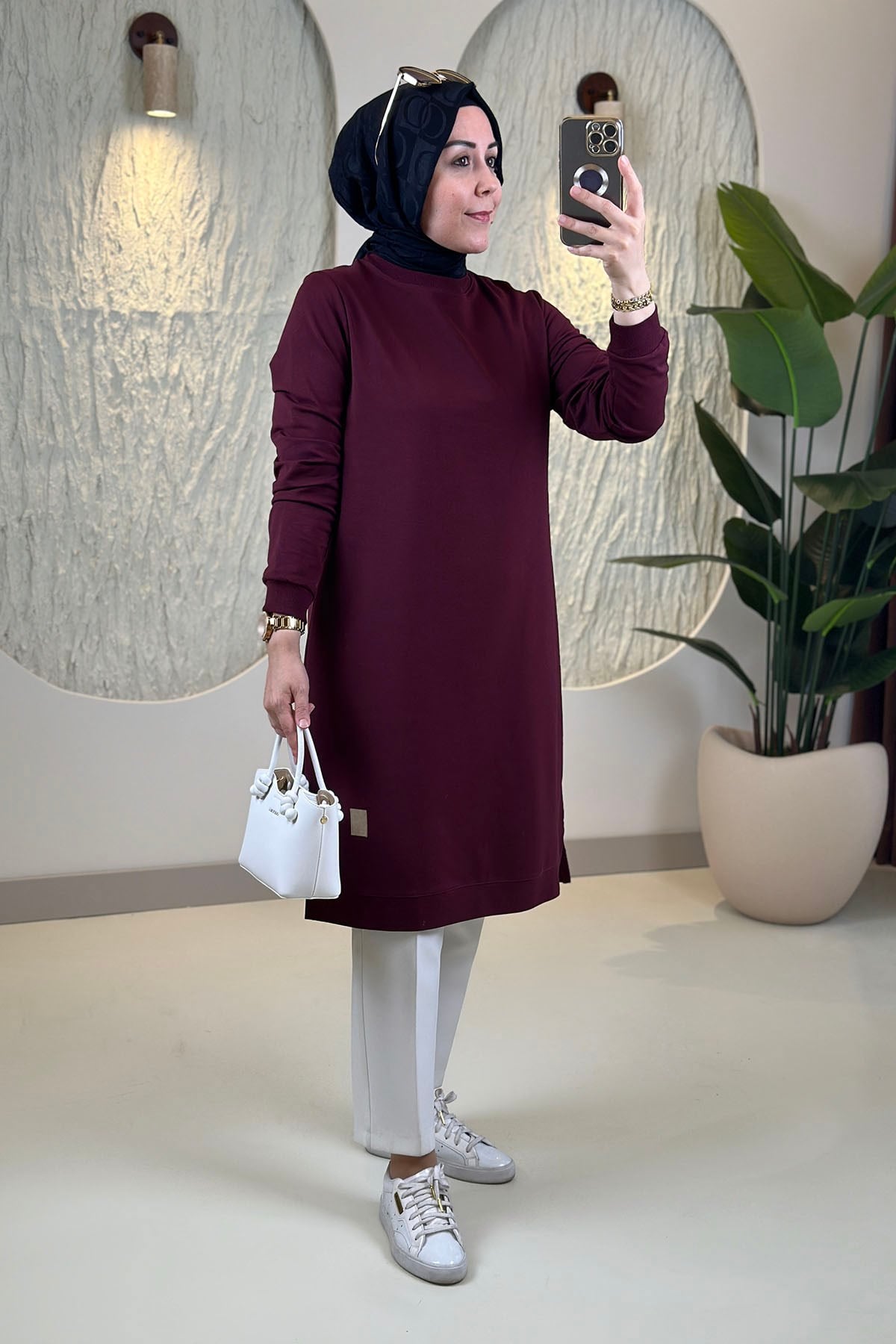 Tesettür Tunik Modelleriİki İplik Kol ve Yaka Ribanalı Basic Kadın Tunik Bordo KADO 7194