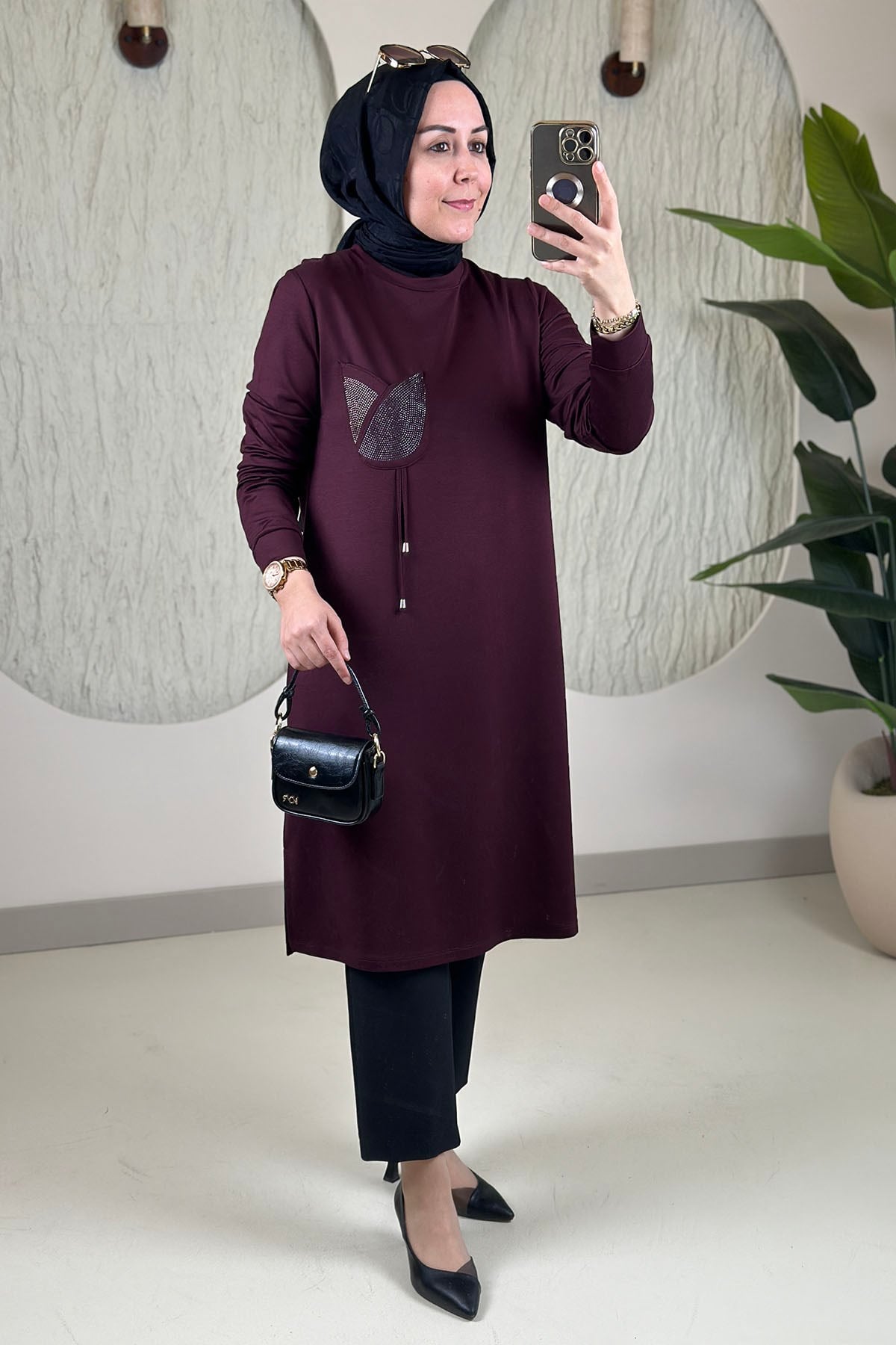 Tesettür Tunik Modelleriİnce Oysho Lale Cep Taş Detaylı Kadın Tunik Bordo KADO 268554