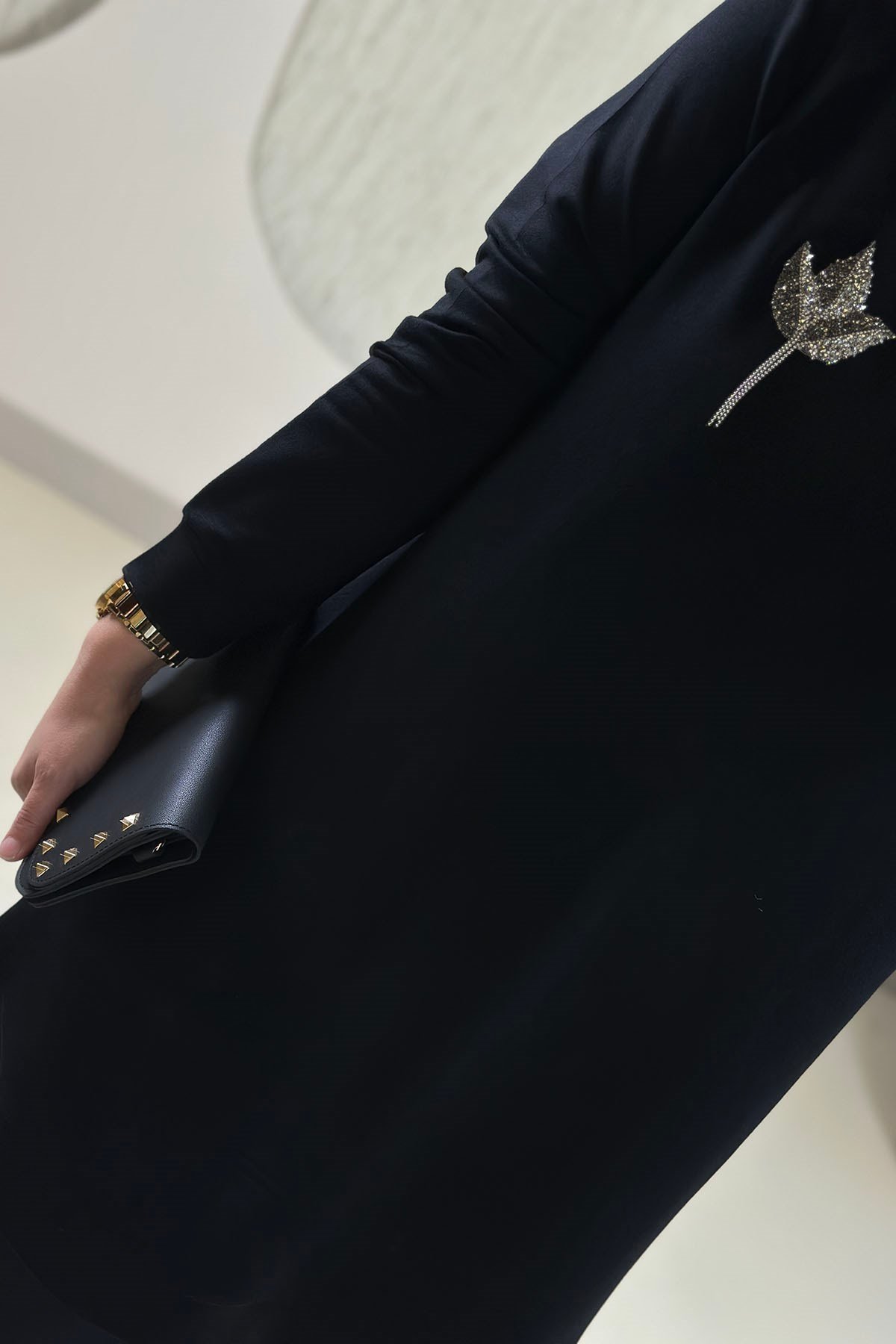 Tesettür Tunik Modelleriİnce Oysho Lale Aksesuar Detaylı Kadın Tunik Siyah KADO 268320