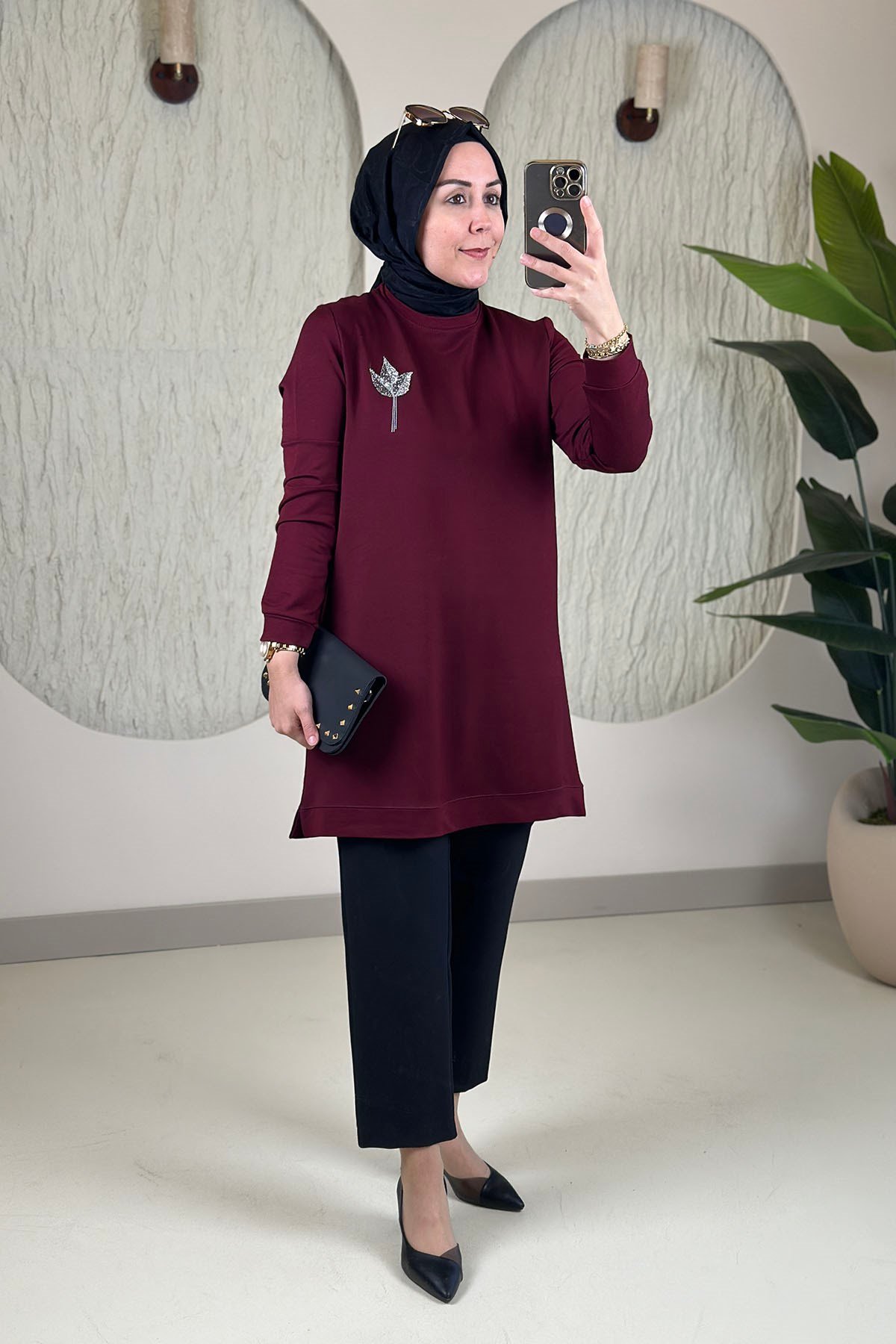 Tesettür Tunik Modelleriİnce Oysho Lale Aksesuar Detaylı Kadın Tunik Bordo KADO 268320