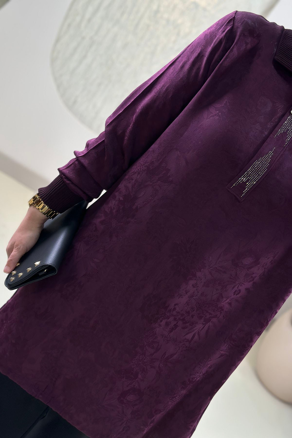 Tesettür Tunik ModelleriJakar Qupra Önü Yarım Fermuarlı Taşlı Ribana Detaylı Kadın Tunik Mürdüm KADO 262052