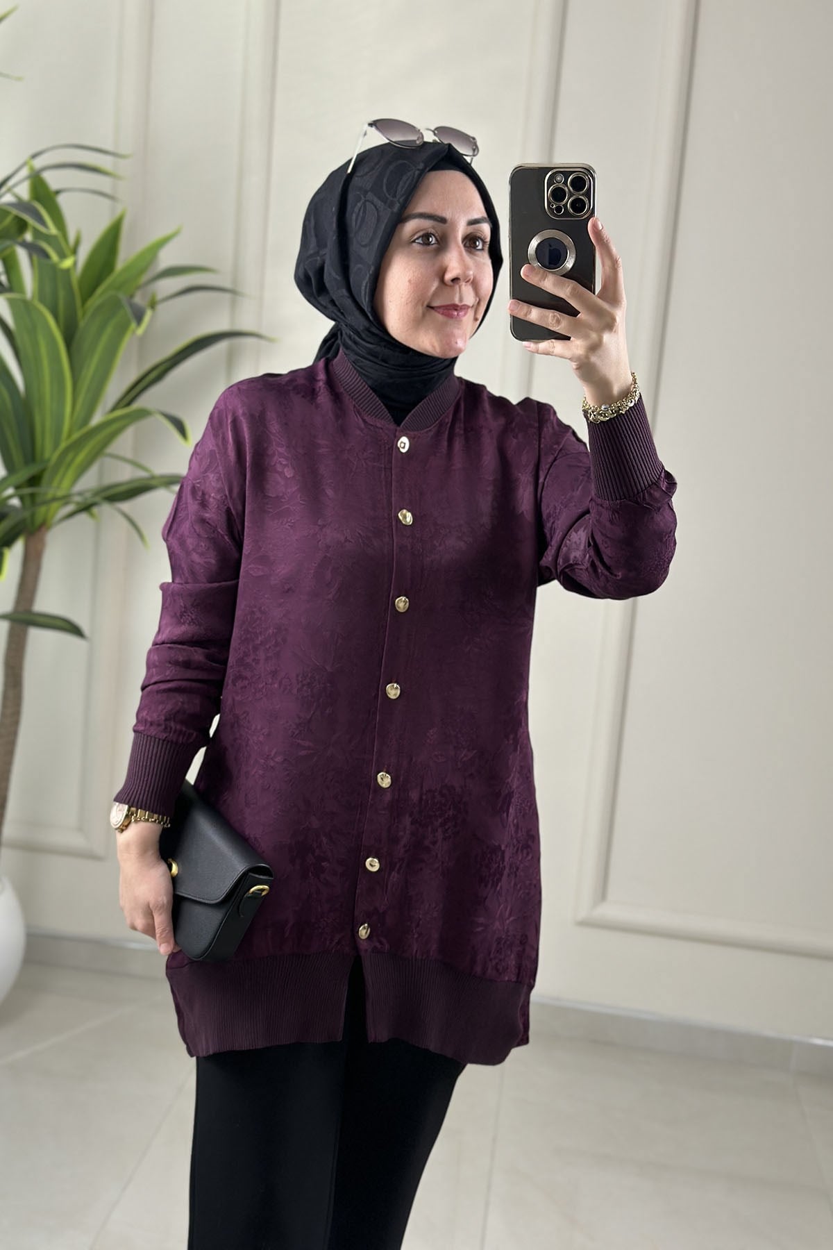 Tesettür Tunik ModelleriJakar Qupra Önü Düğmeli Ribana Detaylı Kadın Tunik Koyu Mürdüm KADO 262864