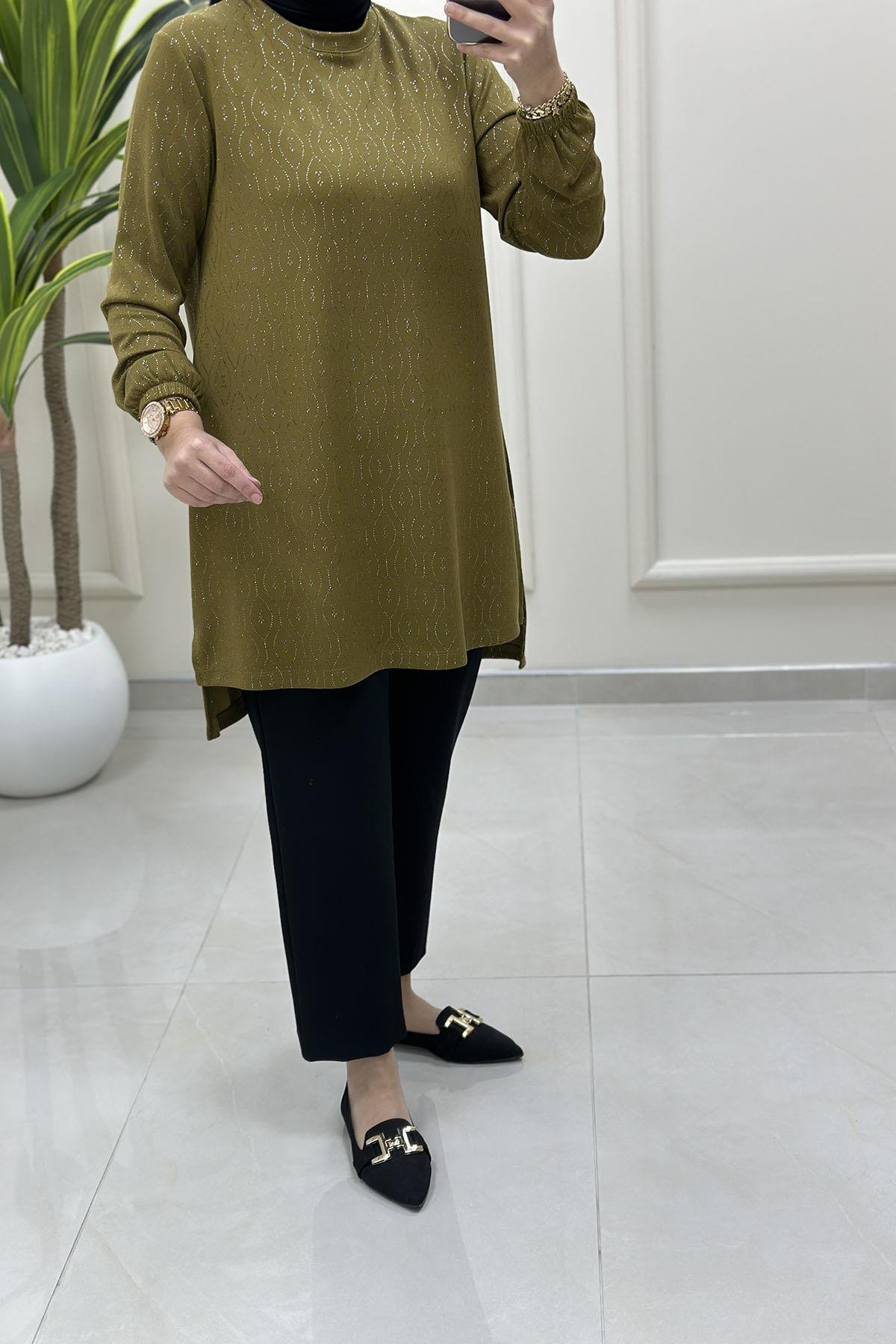 Tesettür Tunik ModelleriKendinden Desenli Kolu Büzgülü Kadın Tunik Yağ Yeşili KADO 257121