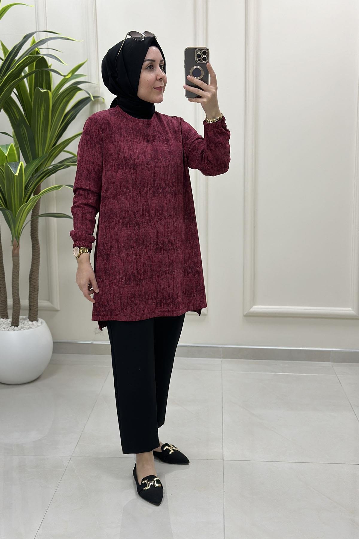 Tesettür Tunik ModelleriKendinden Desenli Kolu Lastikli Modal Kadın Tunik Bordo KADO 257393