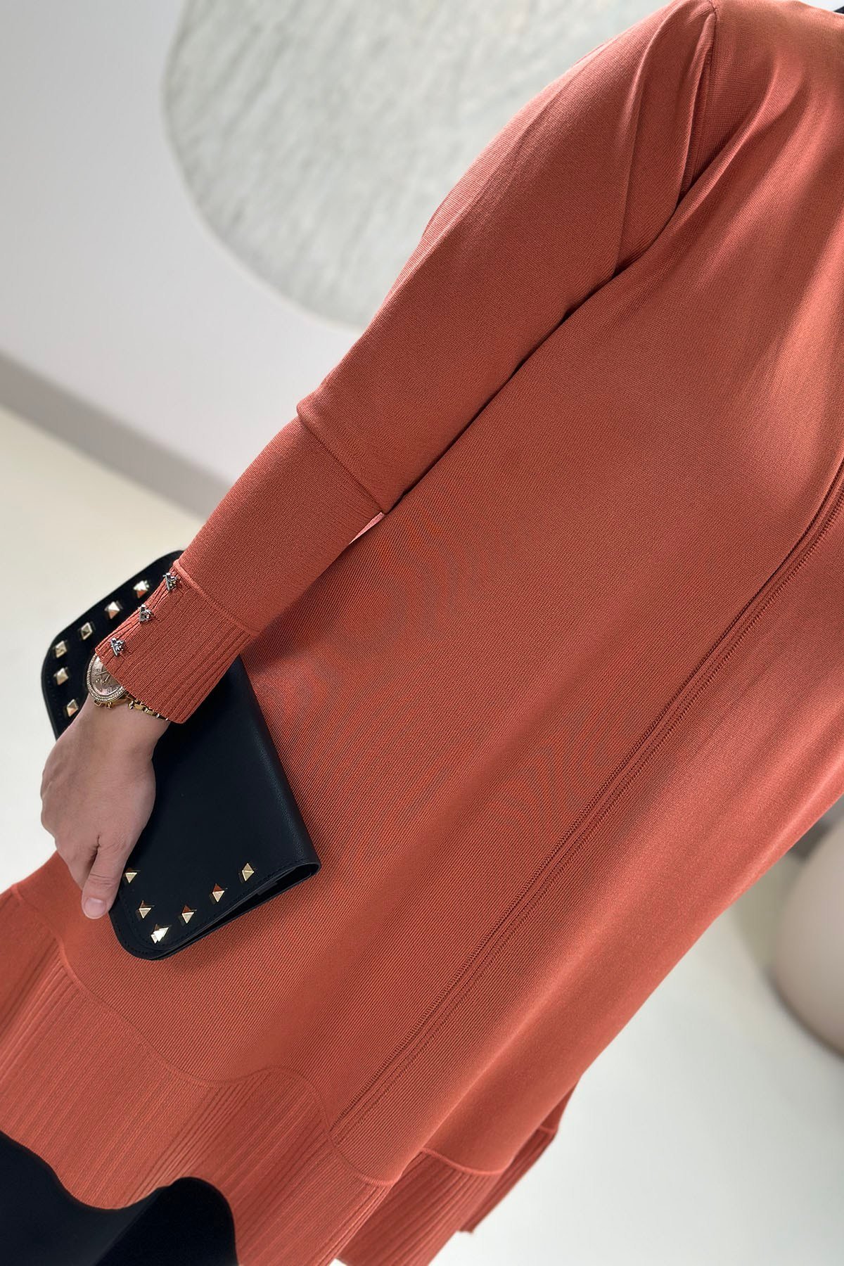 Tesettür Tunik ModelleriKol ve Etek Ucu Fitilli Düğme Detaylı Kadın Triko Tunik Turuncu SFF 2726076