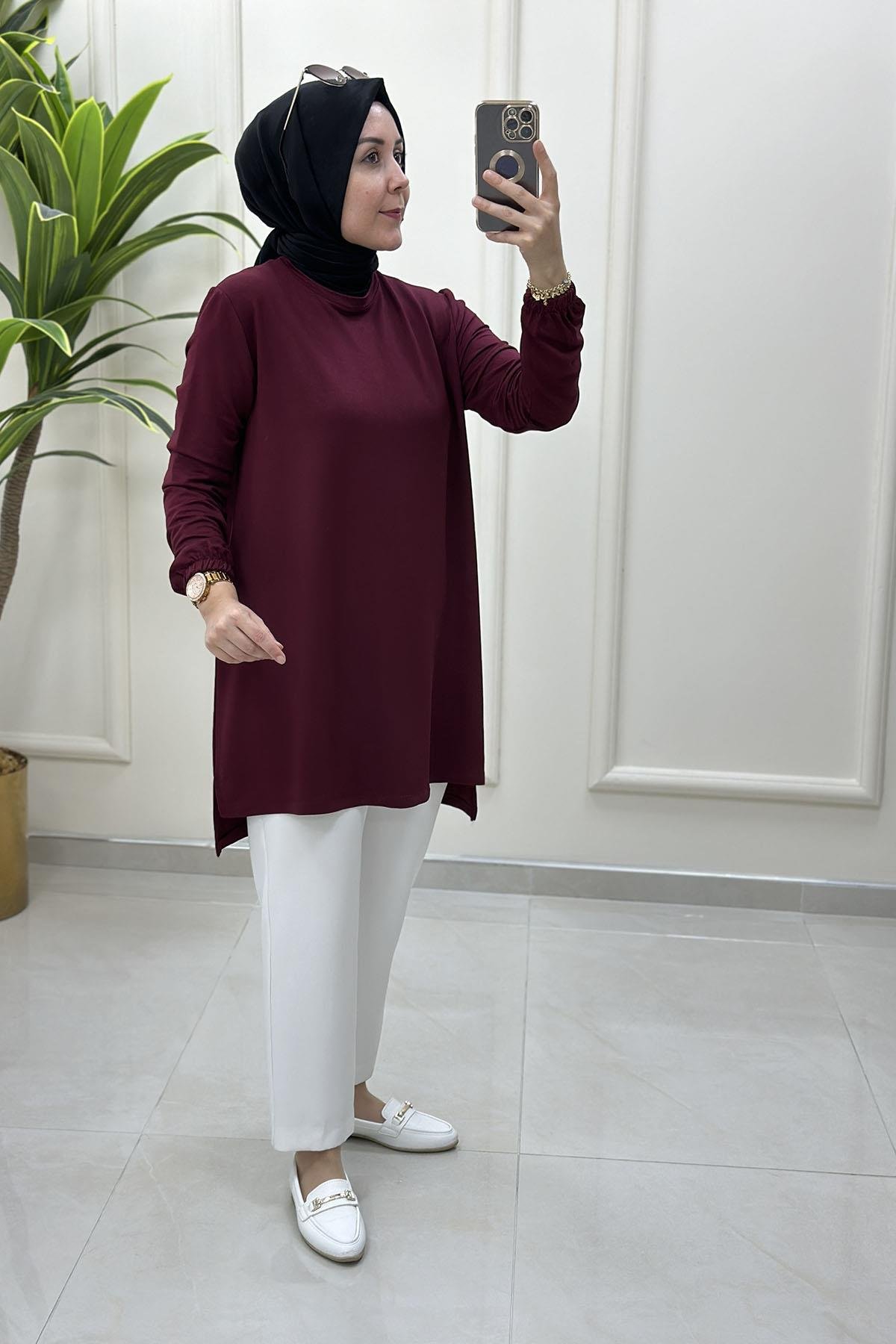 Tesettür Tunik ModelleriKolu Büzgü Detaylı Beyzik Kadın Tunik Bordo KADO 257660