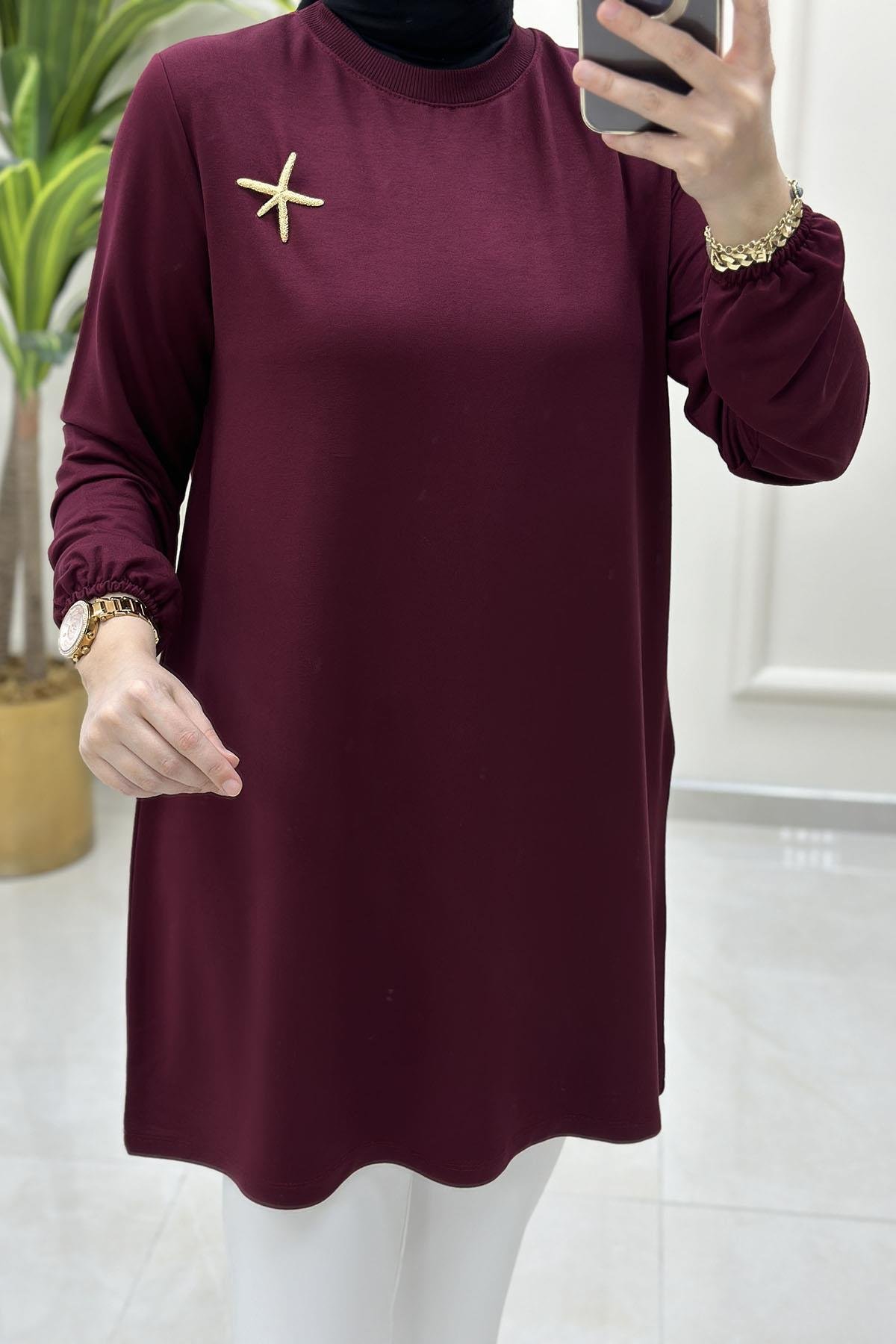 Tesettür Tunik ModelleriKolu Lastikli Broş Detaylı Kadın Tunik Bordo KADO 251784
