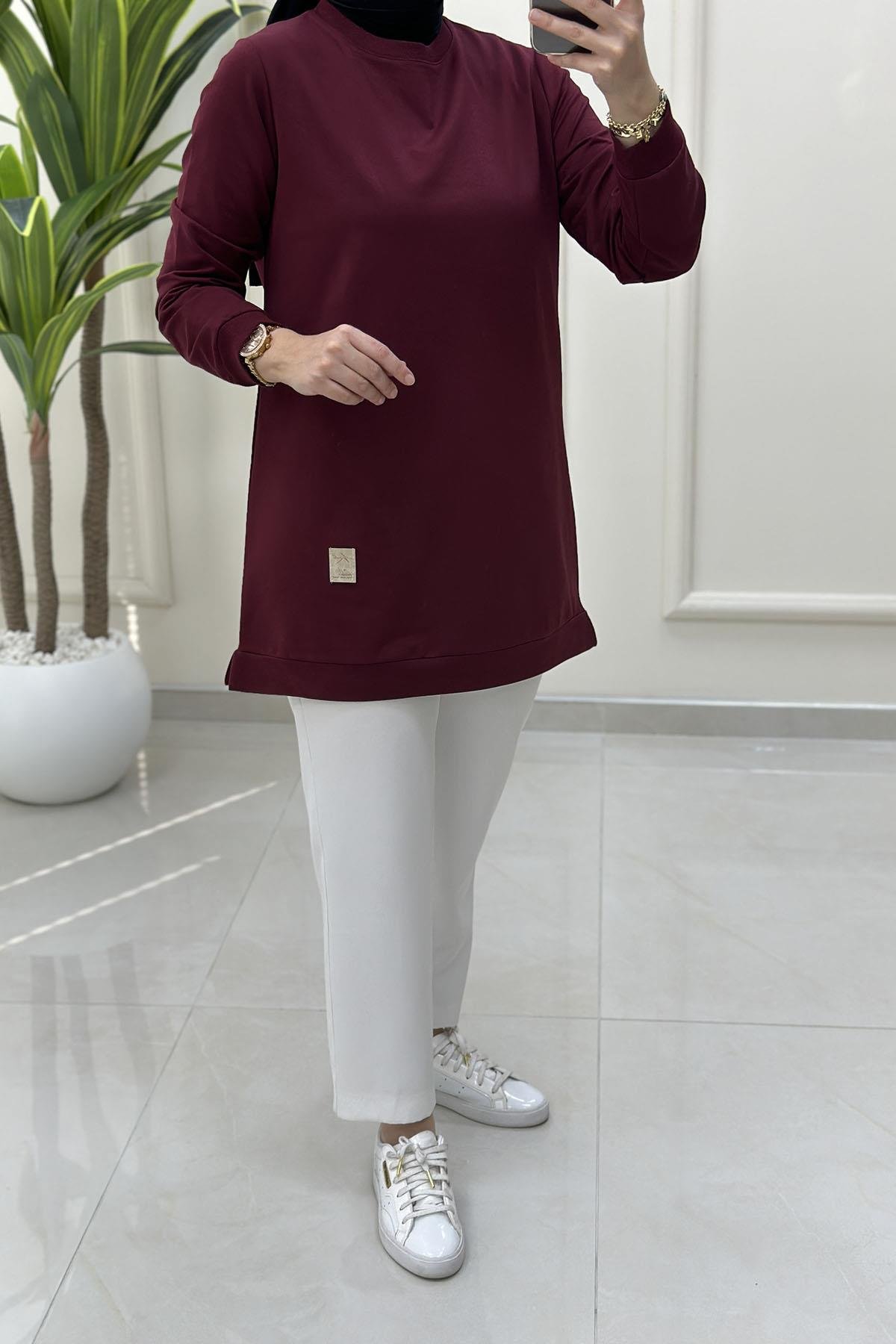 Tesettür Tunik ModelleriKolu Ribanalı Armalı Spor Kadın Tunik Bordo KADO 7191