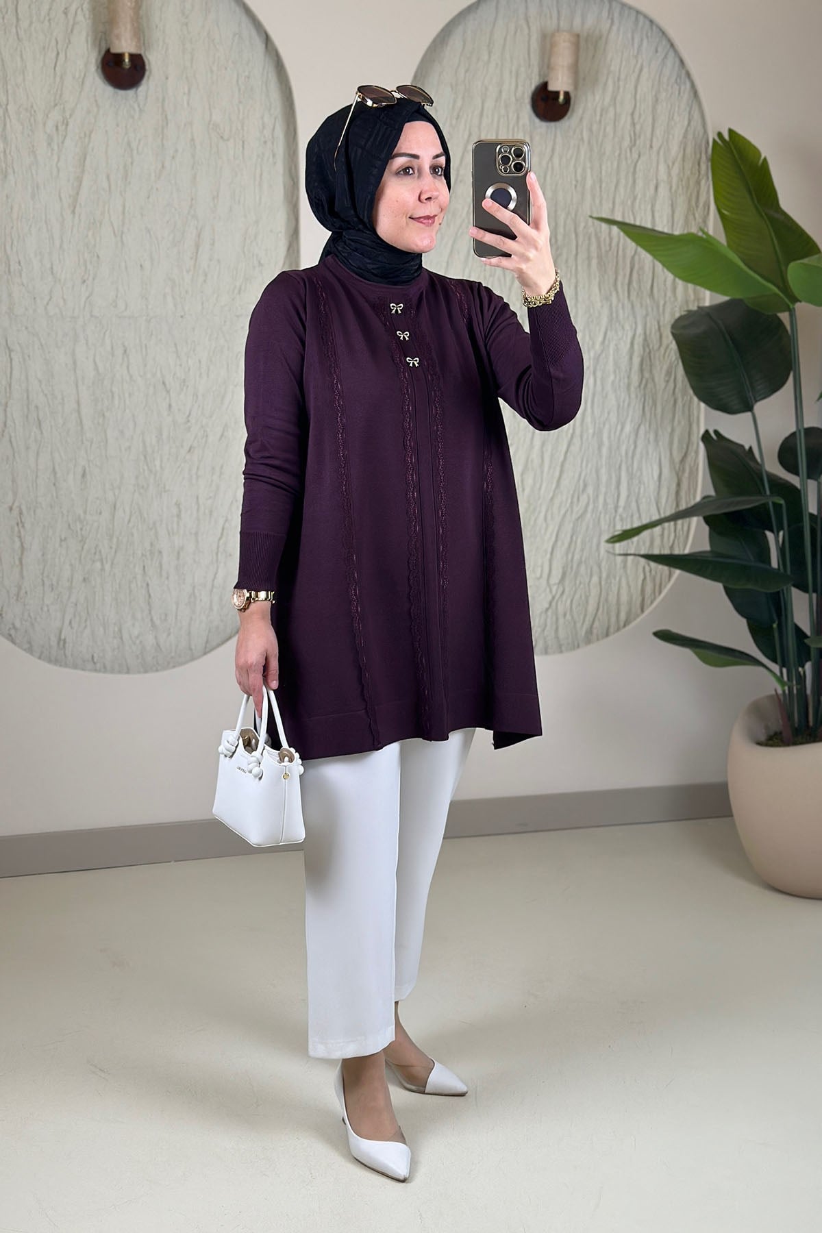 Tesettür Tunik ModelleriMerserize Triko Fiyonk ve Güpür Detaylı Kadın Tunik Mürdüm VVA 304
