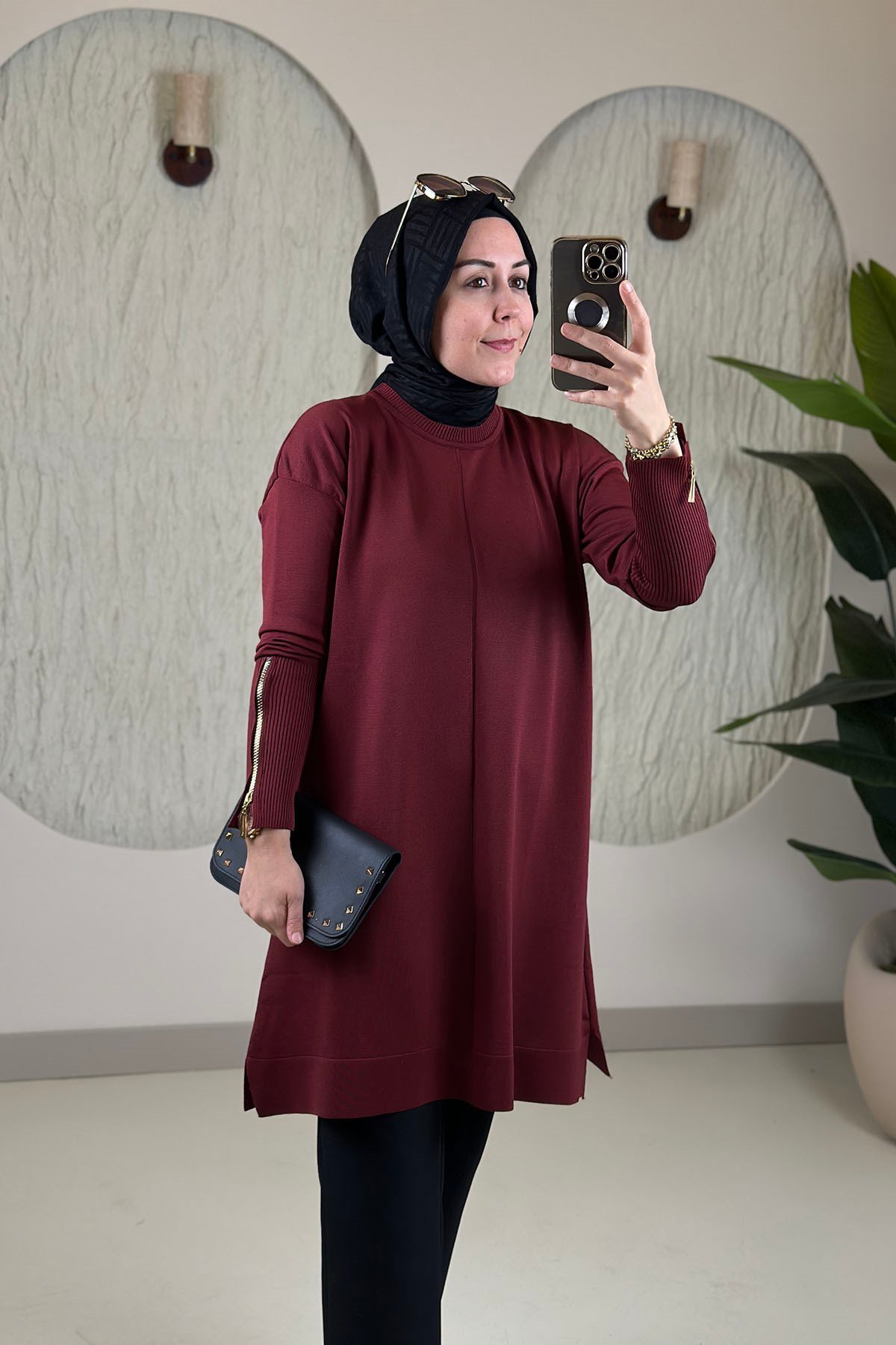 Tesettür Tunik ModelleriMerserize Triko Kol Fermuar Detaylı Kadın Tunik Bordo KADO 27260027