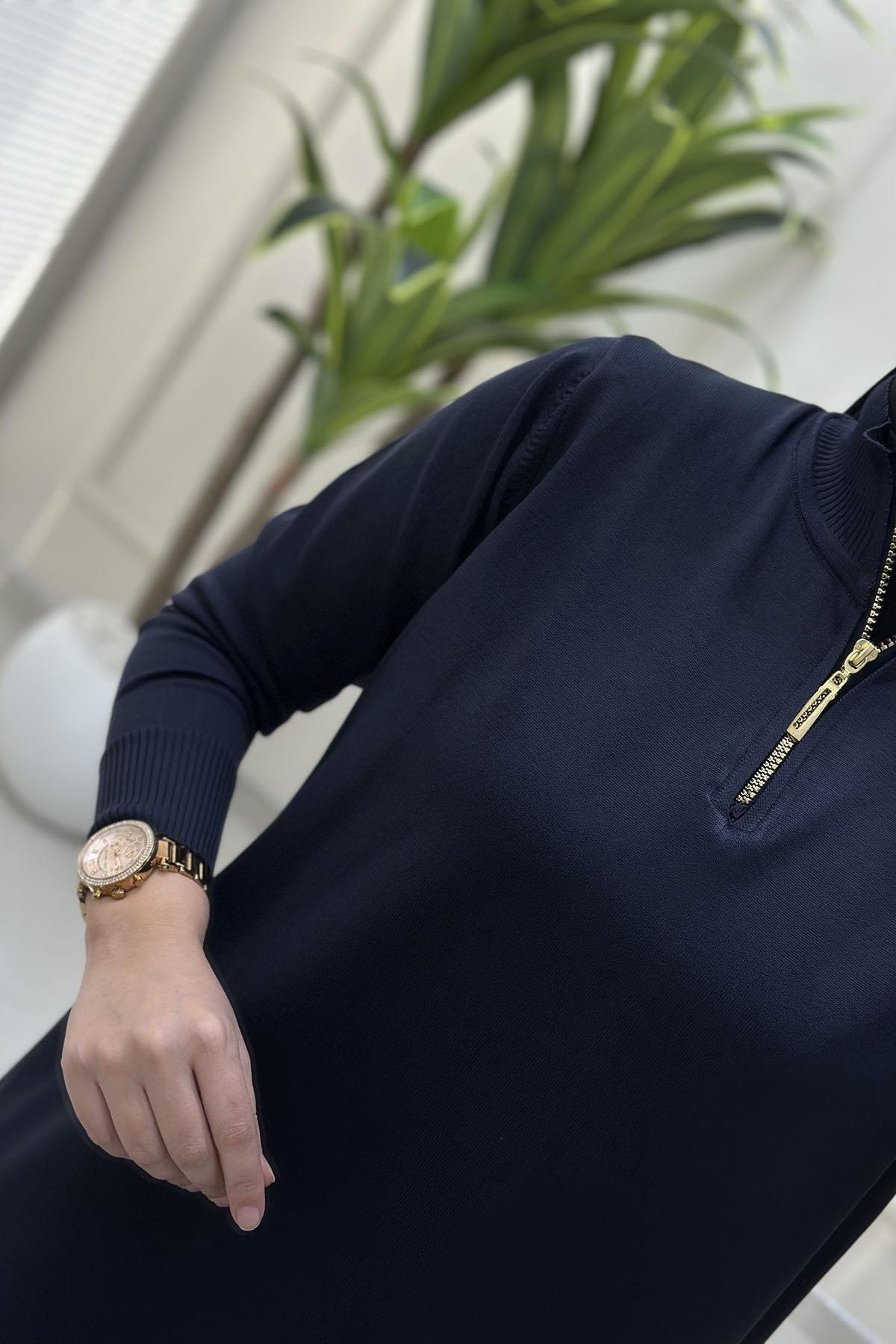 Tesettür Tunik ModelleriMerserize Yaka Yarım Fermuarlı Kadın Triko Tunik Lacivert KADO 2725015