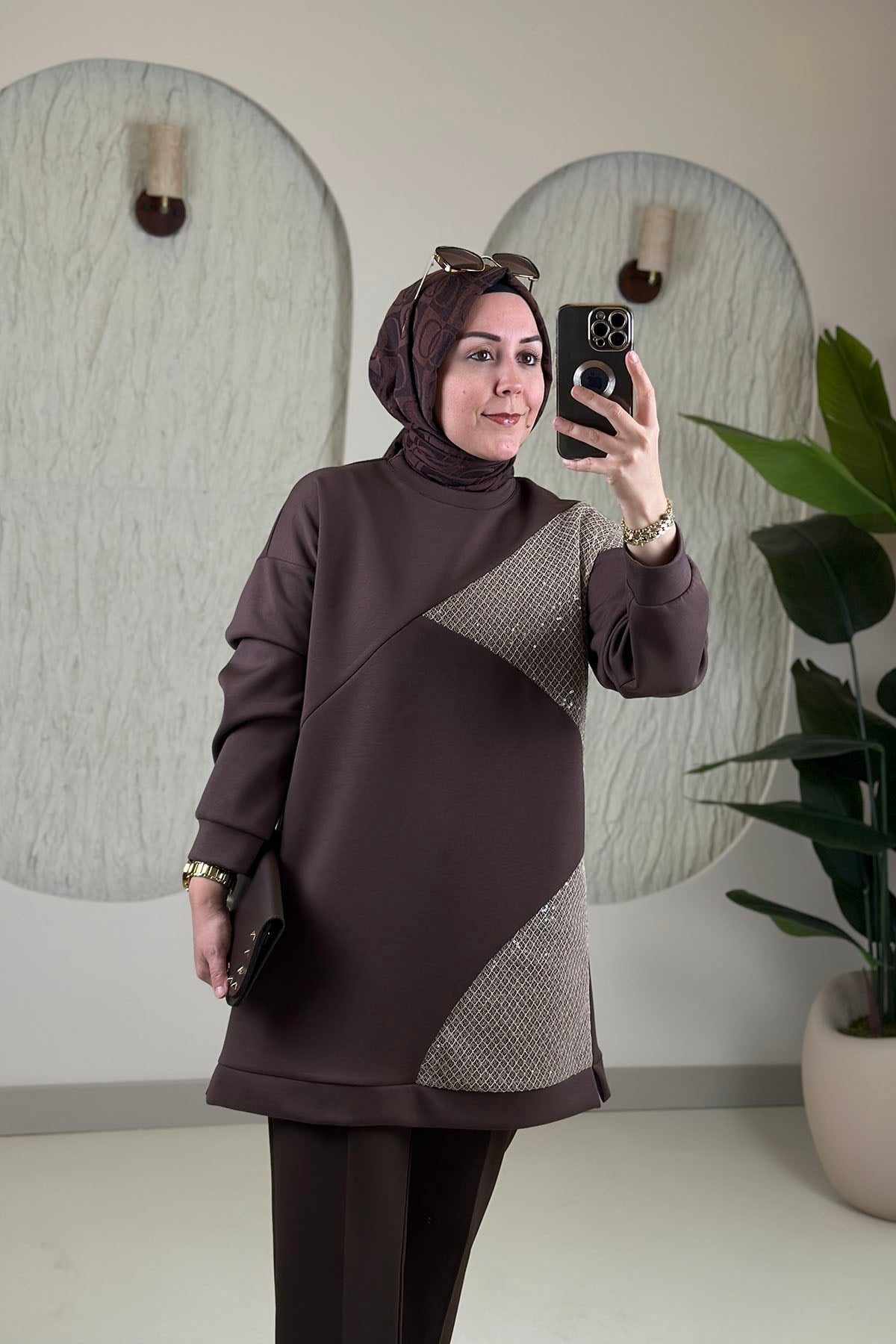 Tesettür Tunik ModelleriModal Oysho File Pullu Garnili Kadın Tunik Kahverengi MOR 2302