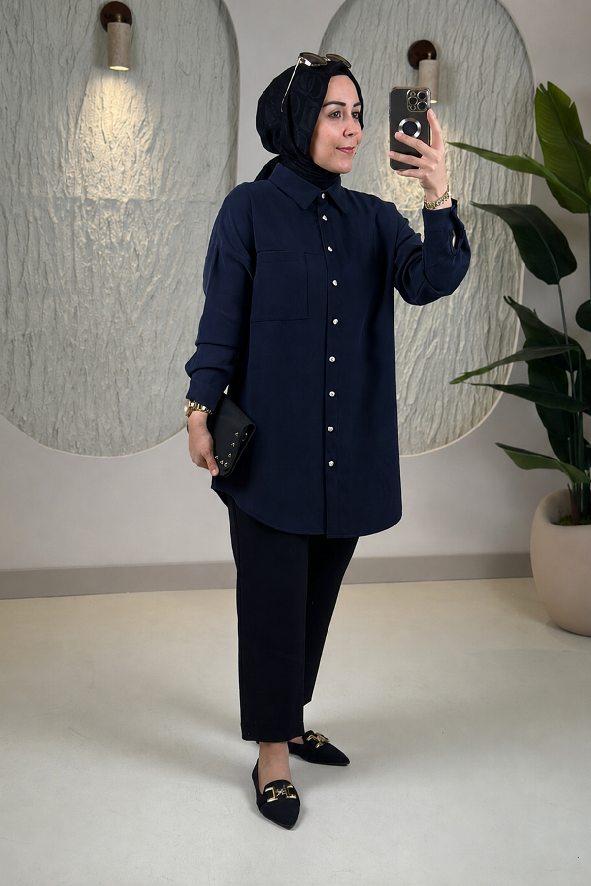 Tesettür Tunik ModelleriModal Tensel Düşük Omuz Tek Cepli Kadın Tunik Lacivert KADO 268254