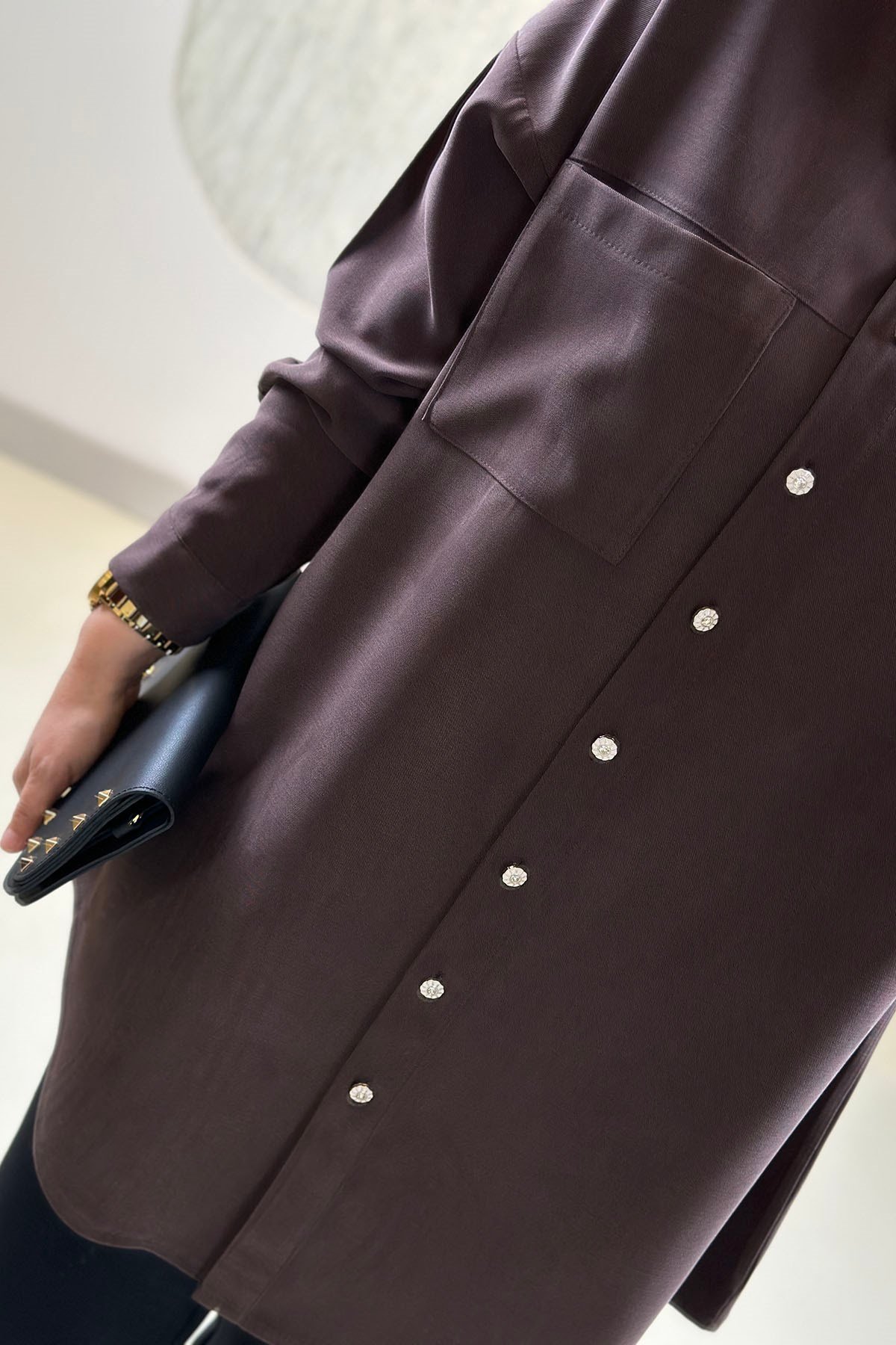 Tesettür Tunik ModelleriModal Tensel Düşük Omuz Tek Cepli Kadın Tunik Kahverengi KADO 268254